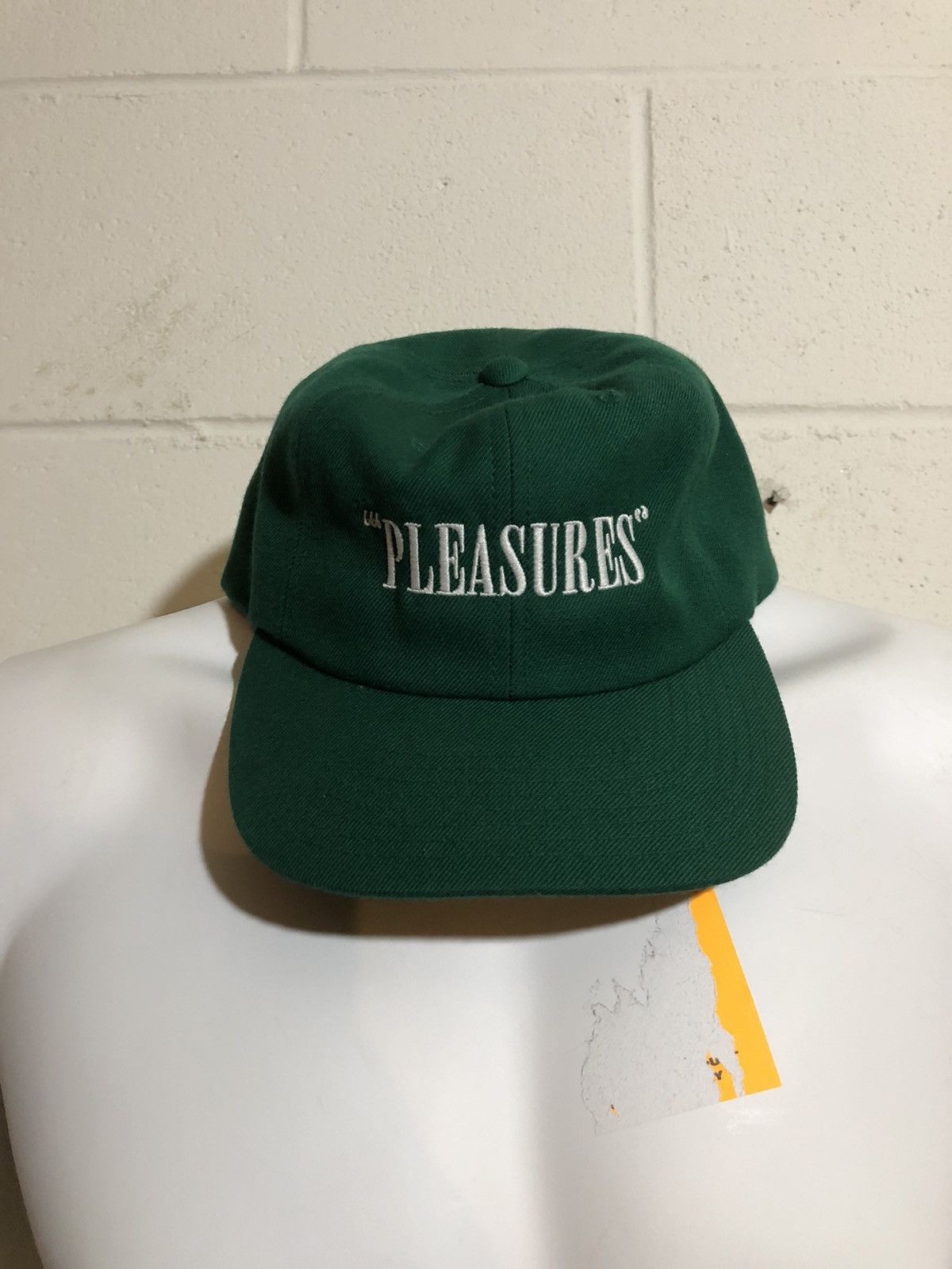 Pleasures Pleasures Logo SnapBack Size ONE SIZE - 1 Thumbnail