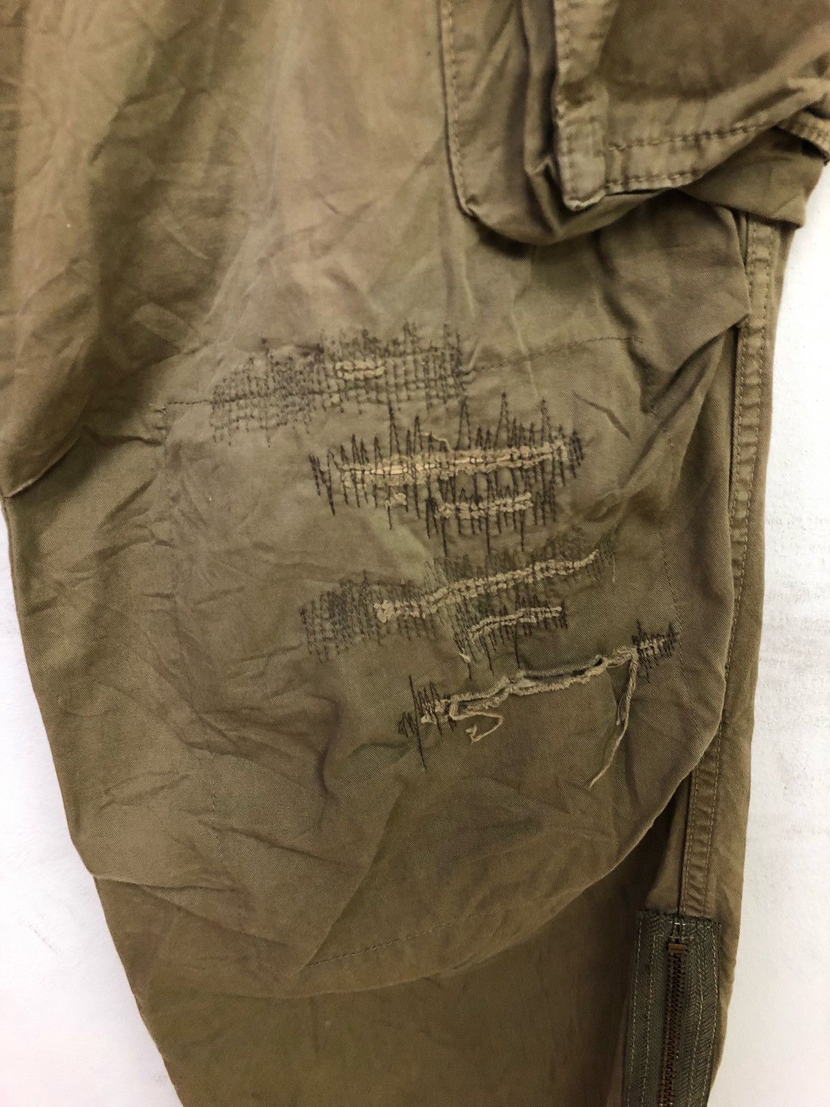 Japanese Brand Victim Japanese Designer Cargo Pants Size US 33 - 2 Thumbnail