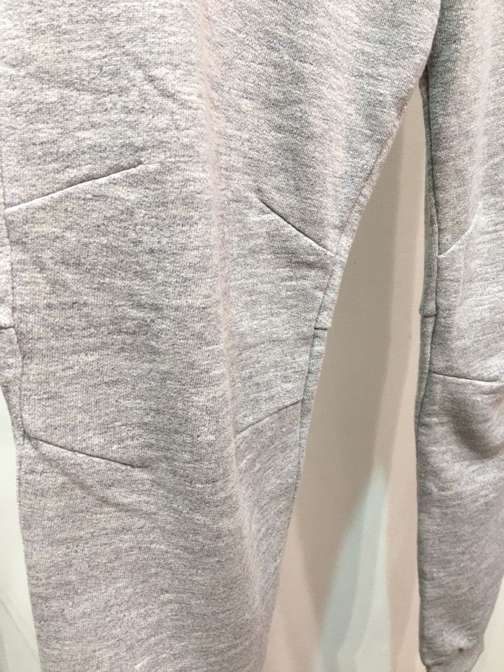 Alexander McQueen Alexander McQueen: Matching Sweatsuit - Crystal Skull 💀 Size US 34 / EU 50 - 8 Thumbnail
