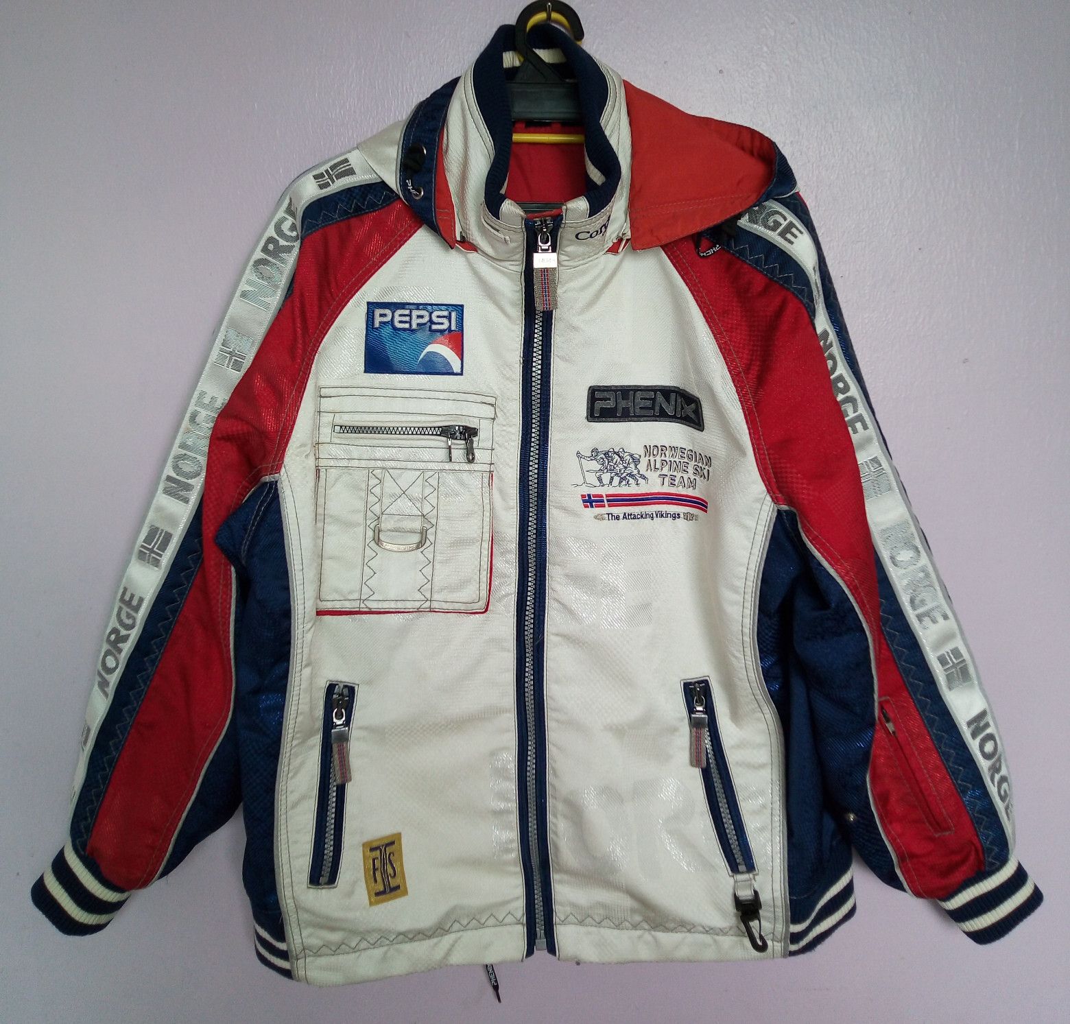 Vintage Pepsi 2024 celebrity ski invitational jacket size small