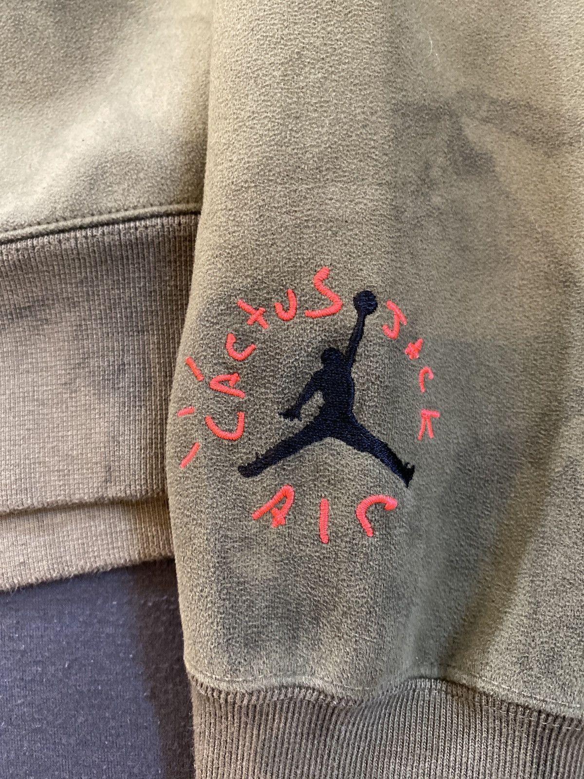 Nike Jordan Travis Scott hoodie in army green Size US M / EU 48-50 / 2 - 2 Preview