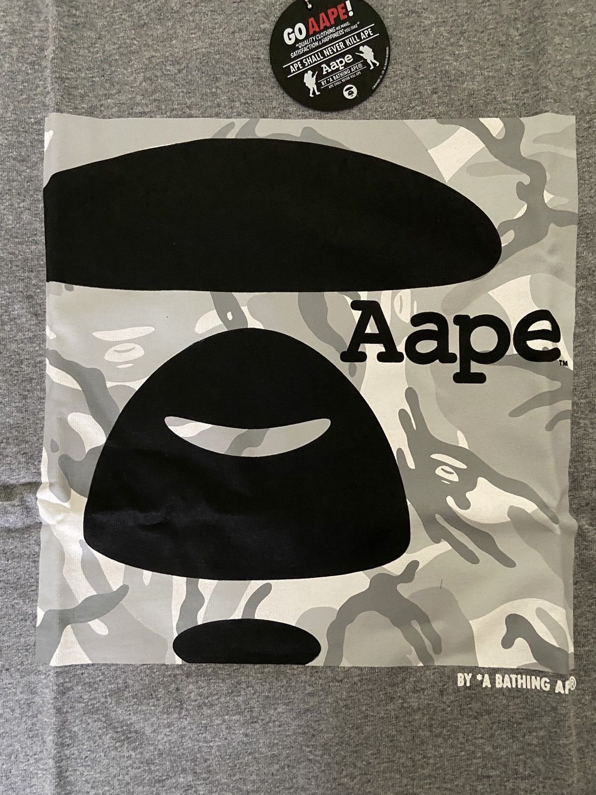Aape ape head / snow camo . Size US M / EU 48-50 / 2 - 2 Thumbnail