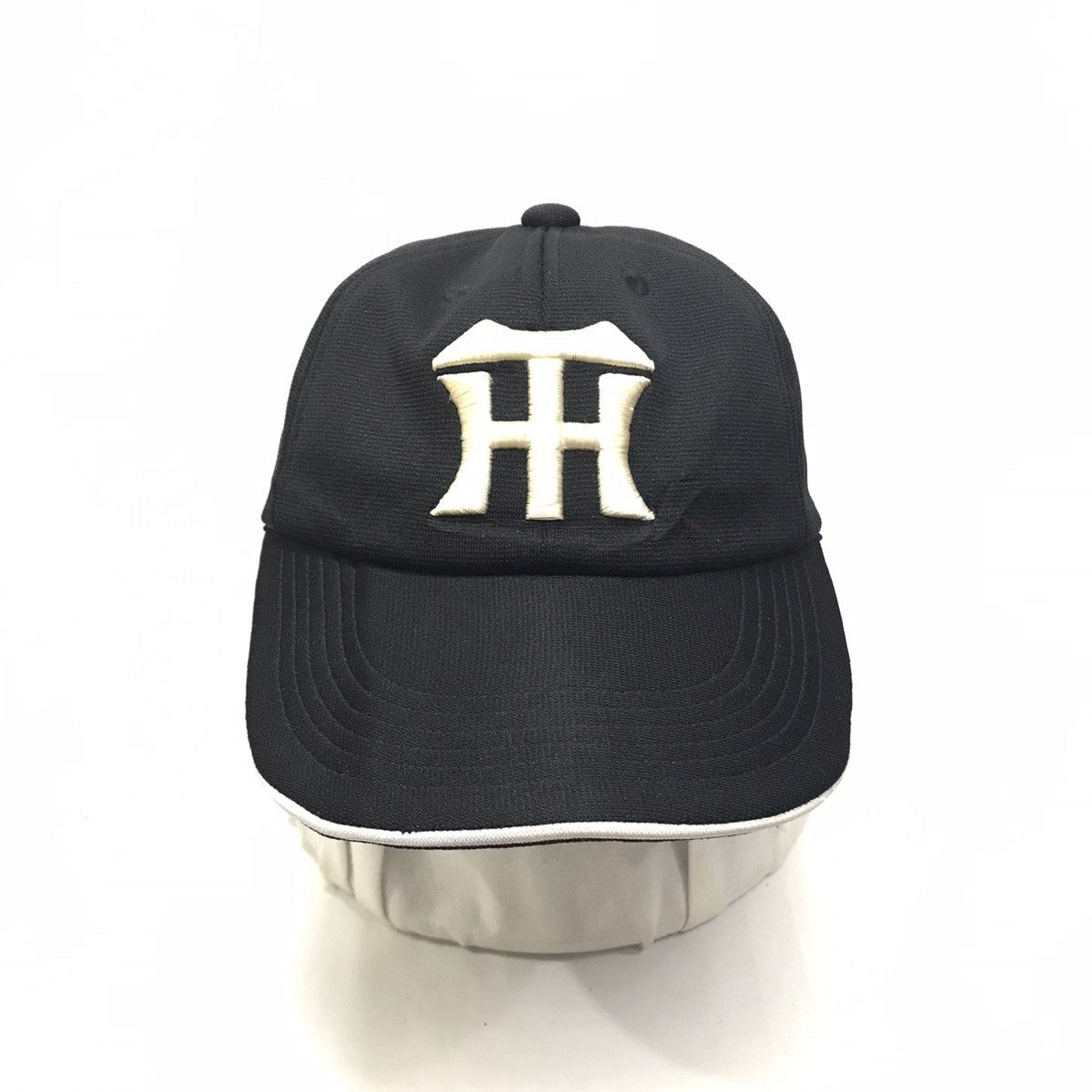 Cinnamoroll x Hanshin Tigers キャップ Cinnamoroll x Hanshin Tigers キャップ - メルカリ