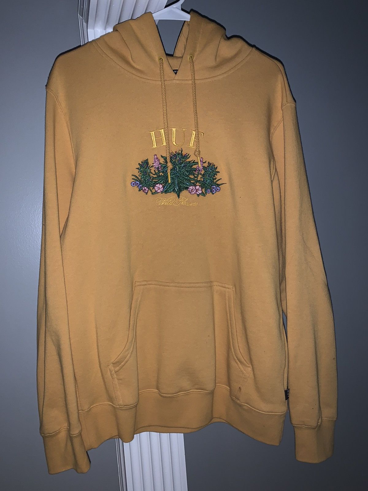 Huf wildflowers hoodie best sale