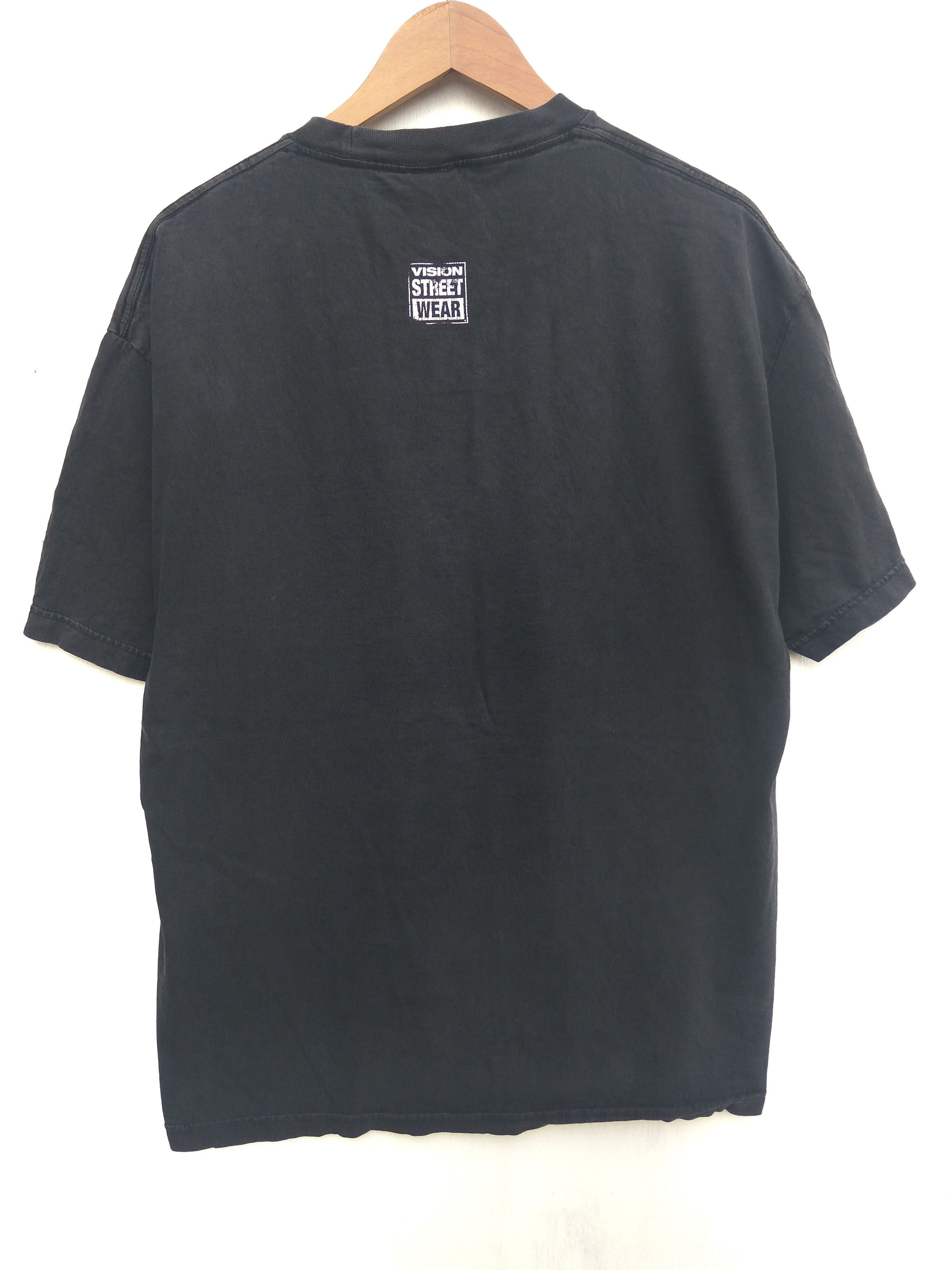 Vision Streetwear 🔥Vintage 90s Vision Streetwear t shirt spell out distressed Size US L / EU 52-54 / 3 - 5 Thumbnail