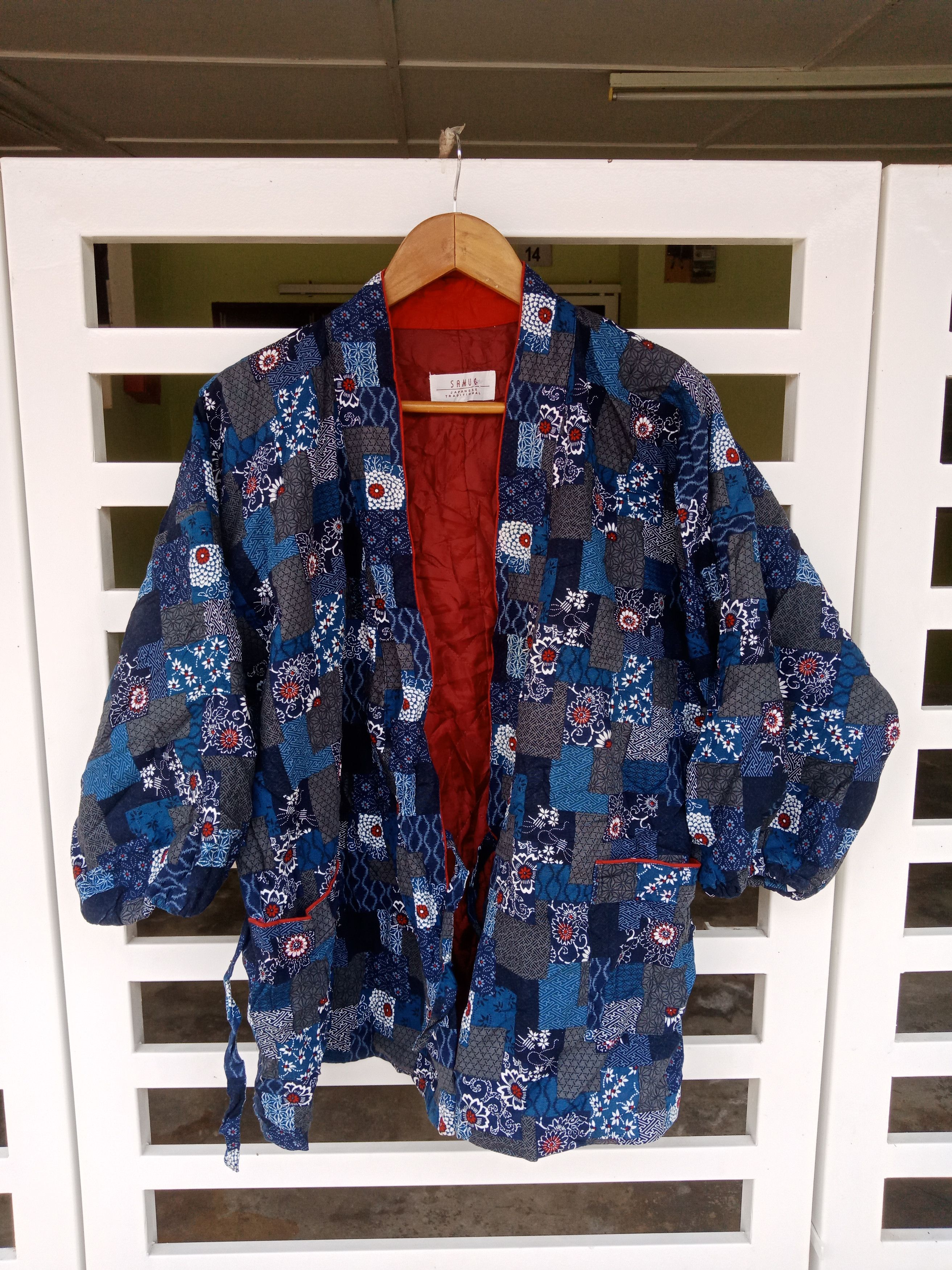 Japanese Brand Over Printed Flower & Checker Patchwork Kimono Size US L / EU 52-54 / 3 - 3 Thumbnail