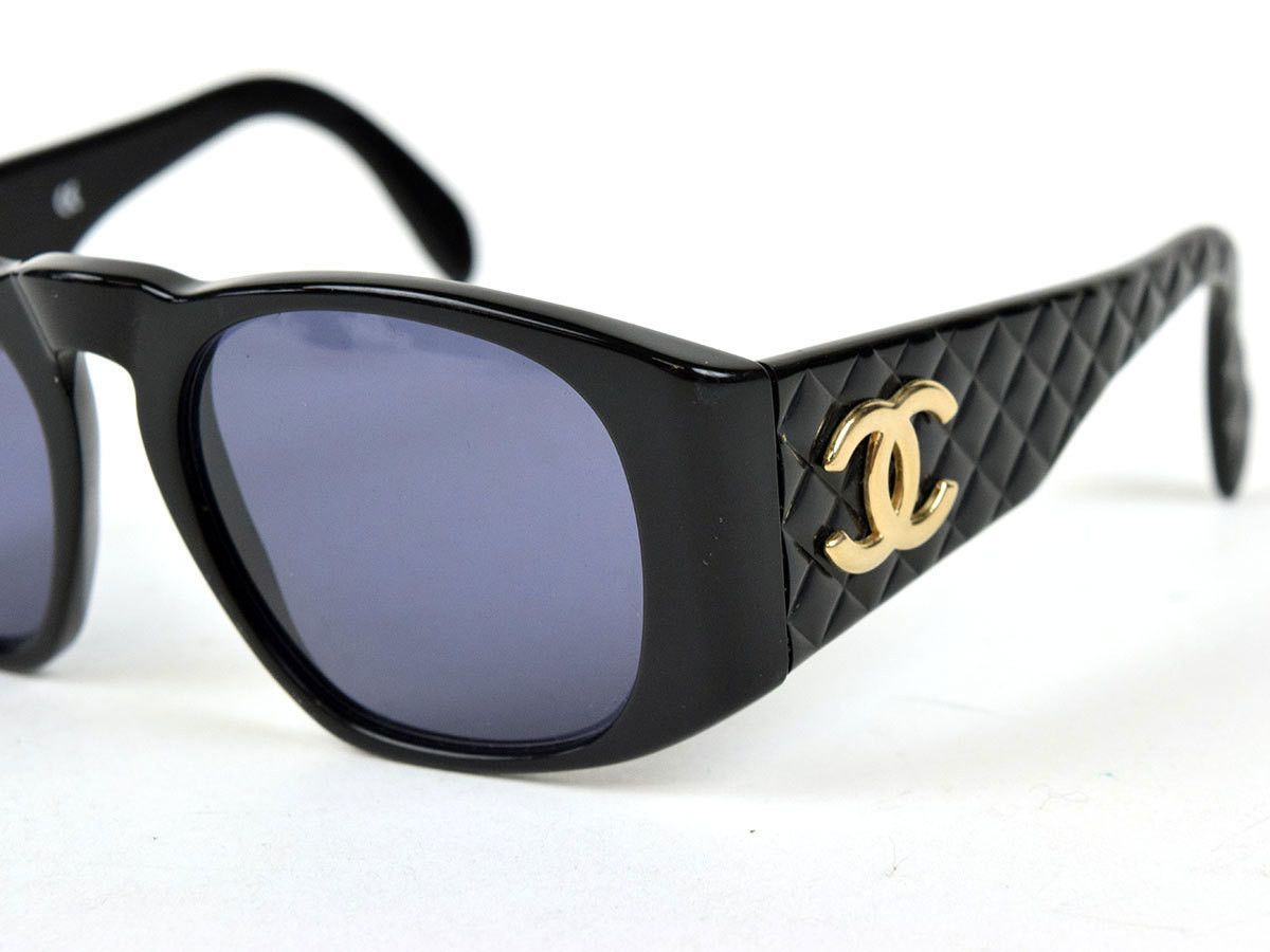 Chanel Chanel Gold CC logo Vintage 90s Black Sunglasses Size ONE SIZE - 3 Thumbnail
