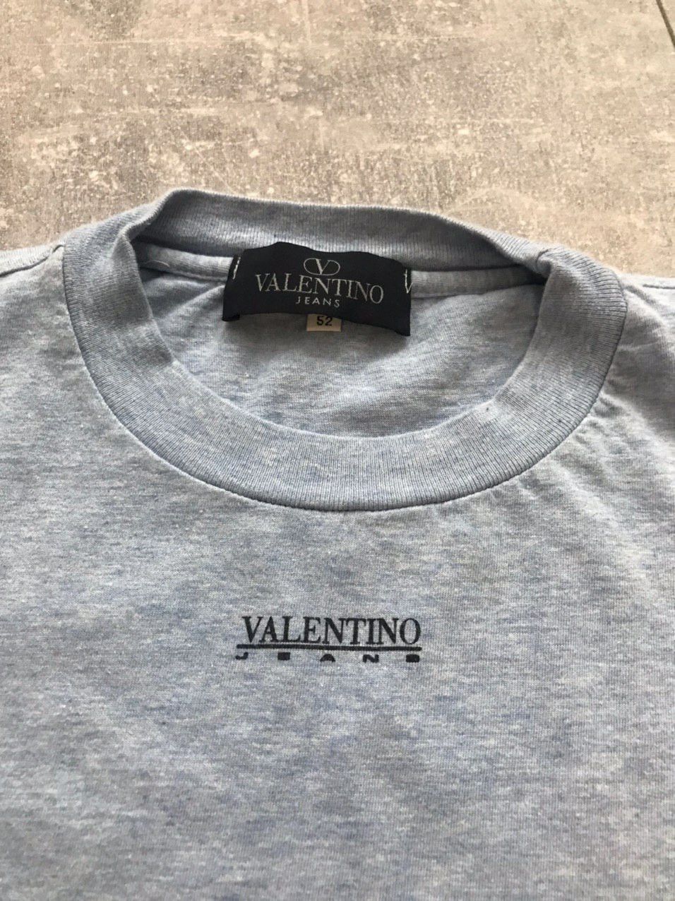 Valentino Valentino vintage mans cotton logo t shirt L Size US L / EU 52-54 / 3 - 2 Thumbnail