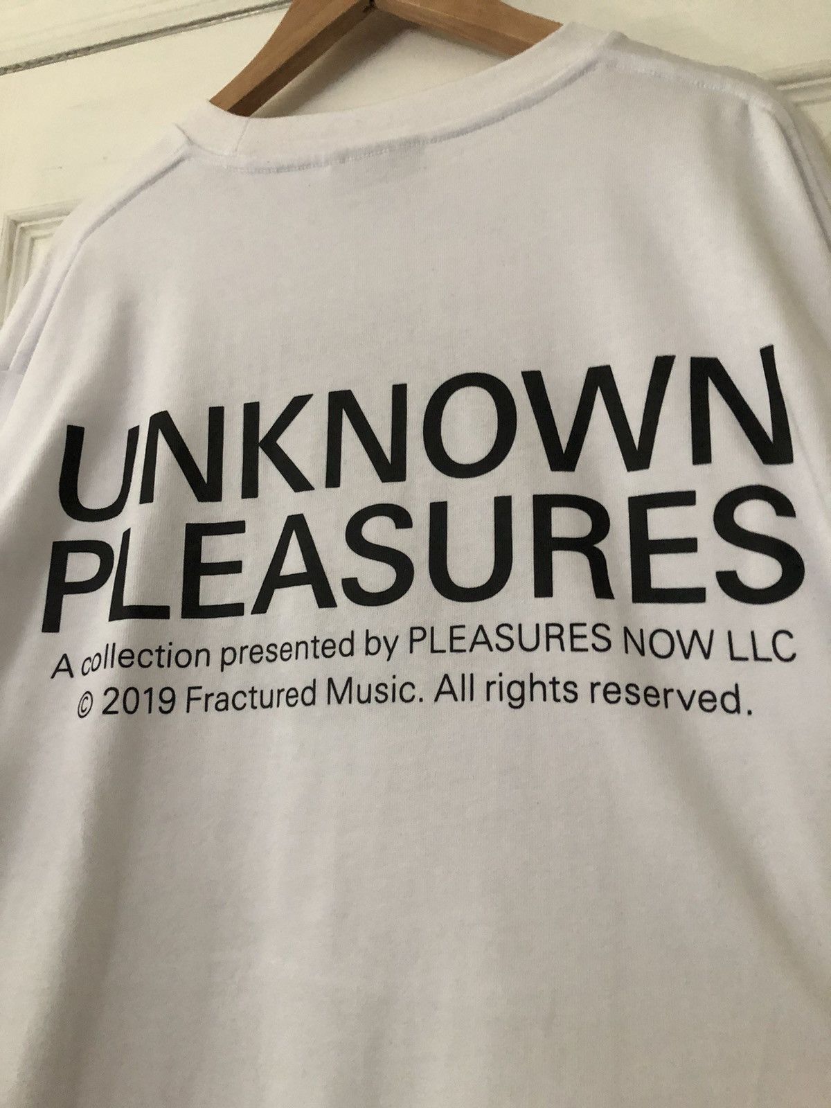 Pleasures Unknown Pleasures L/S Tee Size US M / EU 48-50 / 2 - 5 Thumbnail