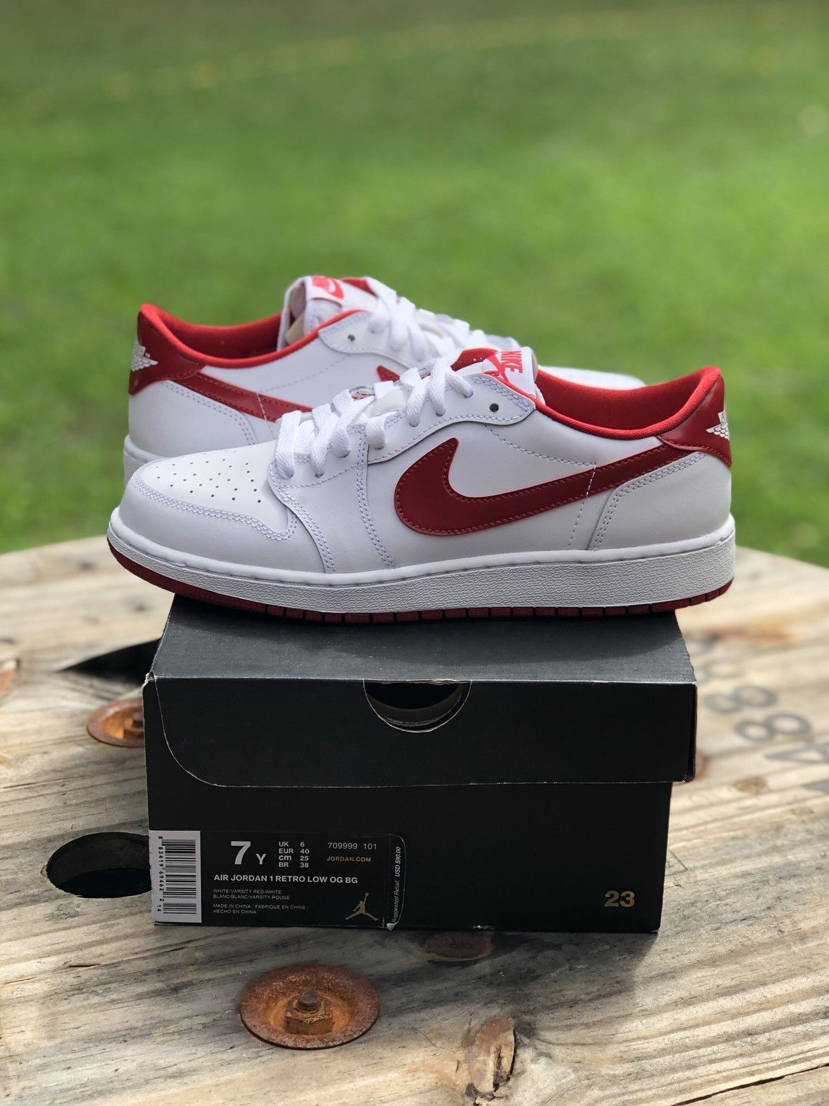 Jordan Brand Air Jordan 1 Retro Low BG White Varsity Red Size 7 709999101 |  Grailed