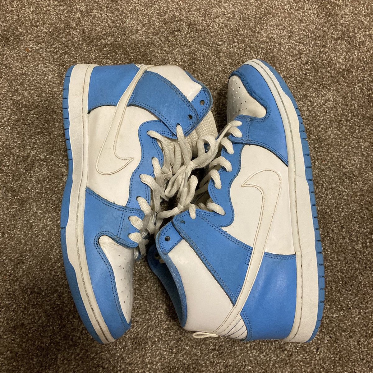 Nike UNC Dunk High Premium SB Rivalry Size US 11 / EU 44 - 1 Thumbnail