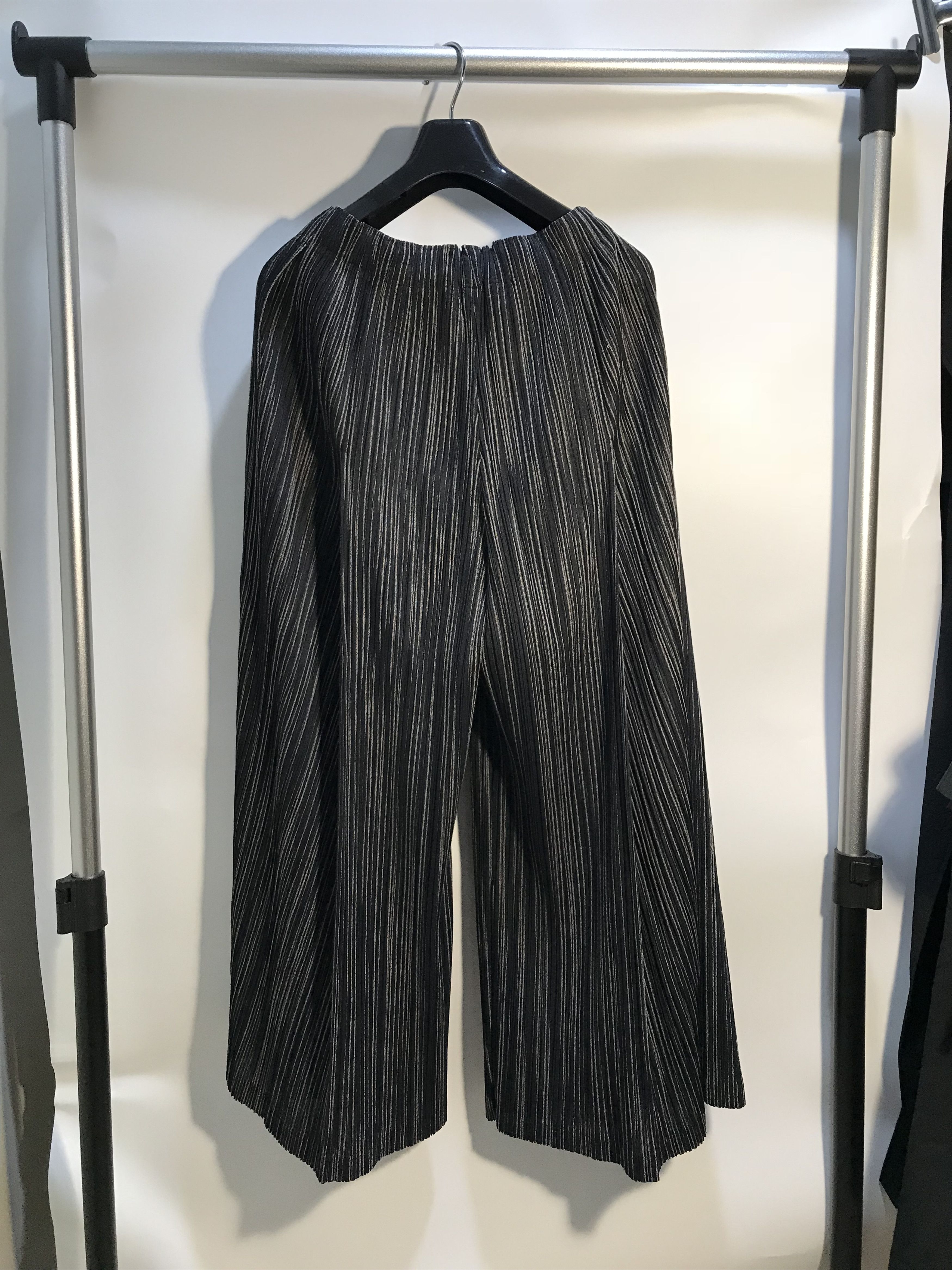 Issey Miyake Issey Miyake Black Gray Stripe Hakama (Woman) Size US 28 / EU 44 - 2 Thumbnail