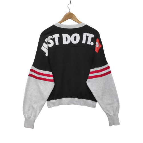 Nike × Vintage Vintage 90s Nike Sweatshirt Medium Gray Black Dope Size US M / EU 48-50 / 2 - 2 Thumbnail
