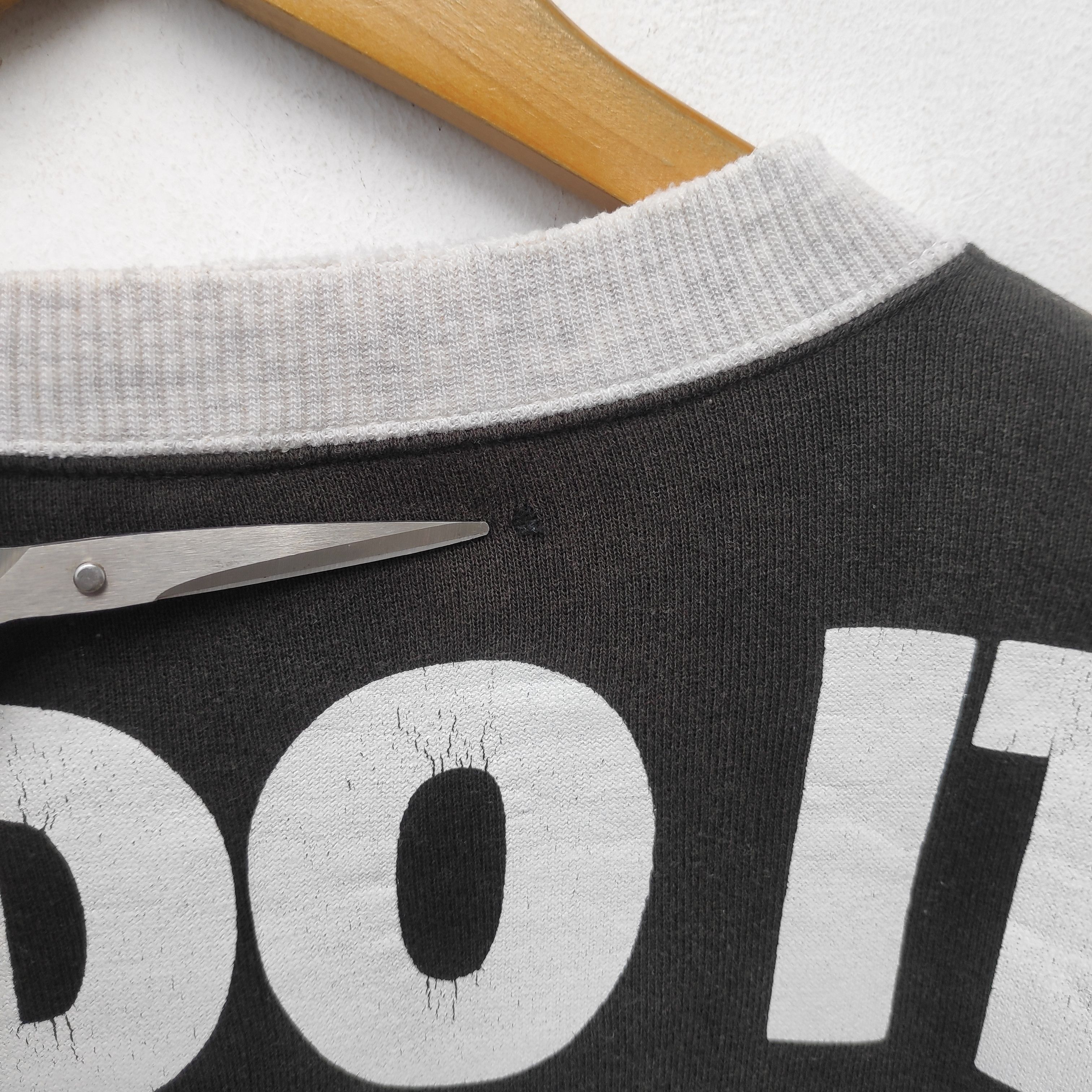 Nike × Vintage Vintage 90s Nike Sweatshirt Medium Gray Black Dope Size US M / EU 48-50 / 2 - 8 Thumbnail