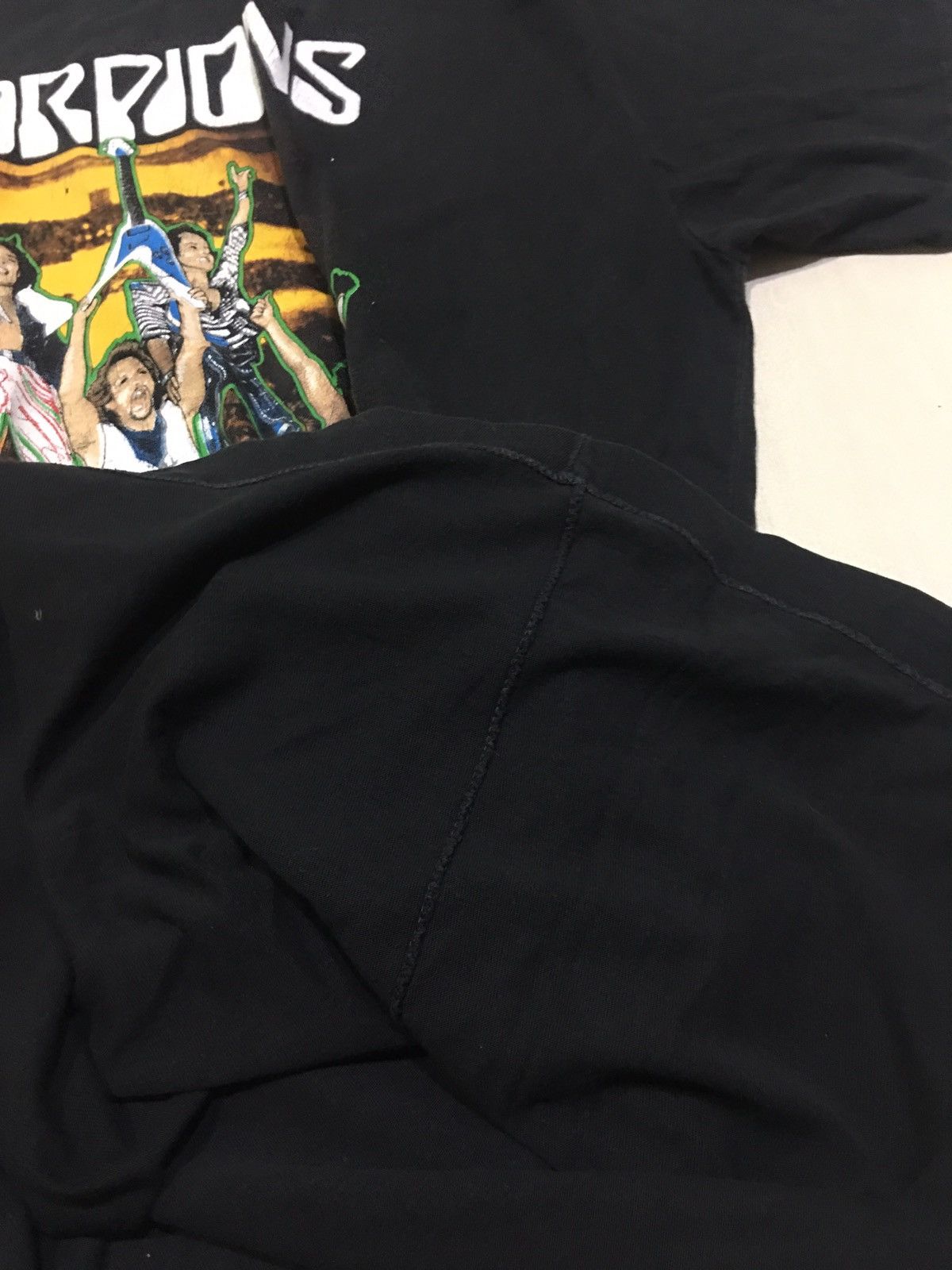 Band Tees × Vintage Vintage Scorpions Savage Amusement Tour Shirt Size US L / EU 52-54 / 3 - 7 Thumbnail