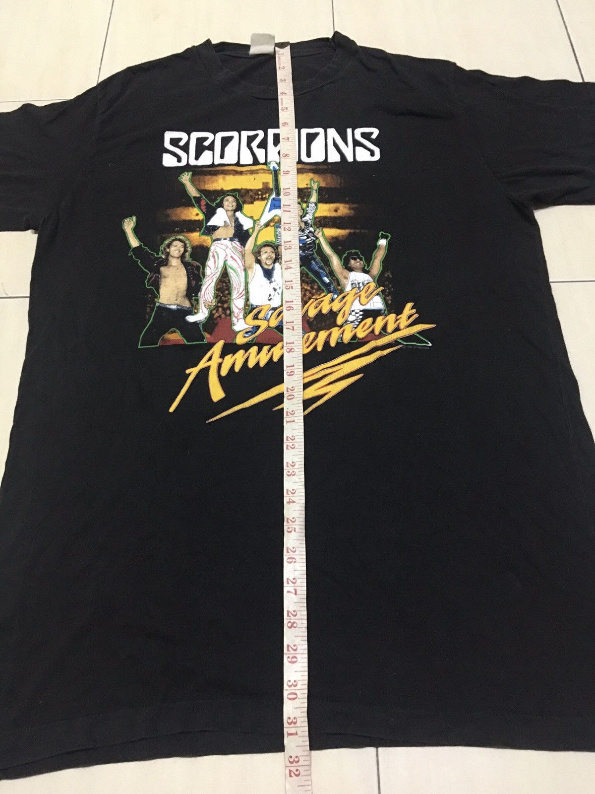 Band Tees × Vintage Vintage Scorpions Savage Amusement Tour Shirt Size US L / EU 52-54 / 3 - 11 Thumbnail