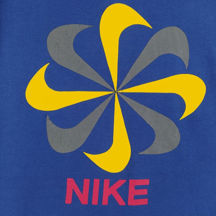 Nike Nike Pinwheel Big Logo Not Vintage Size US M / EU 48-50 / 2 - 2 Preview