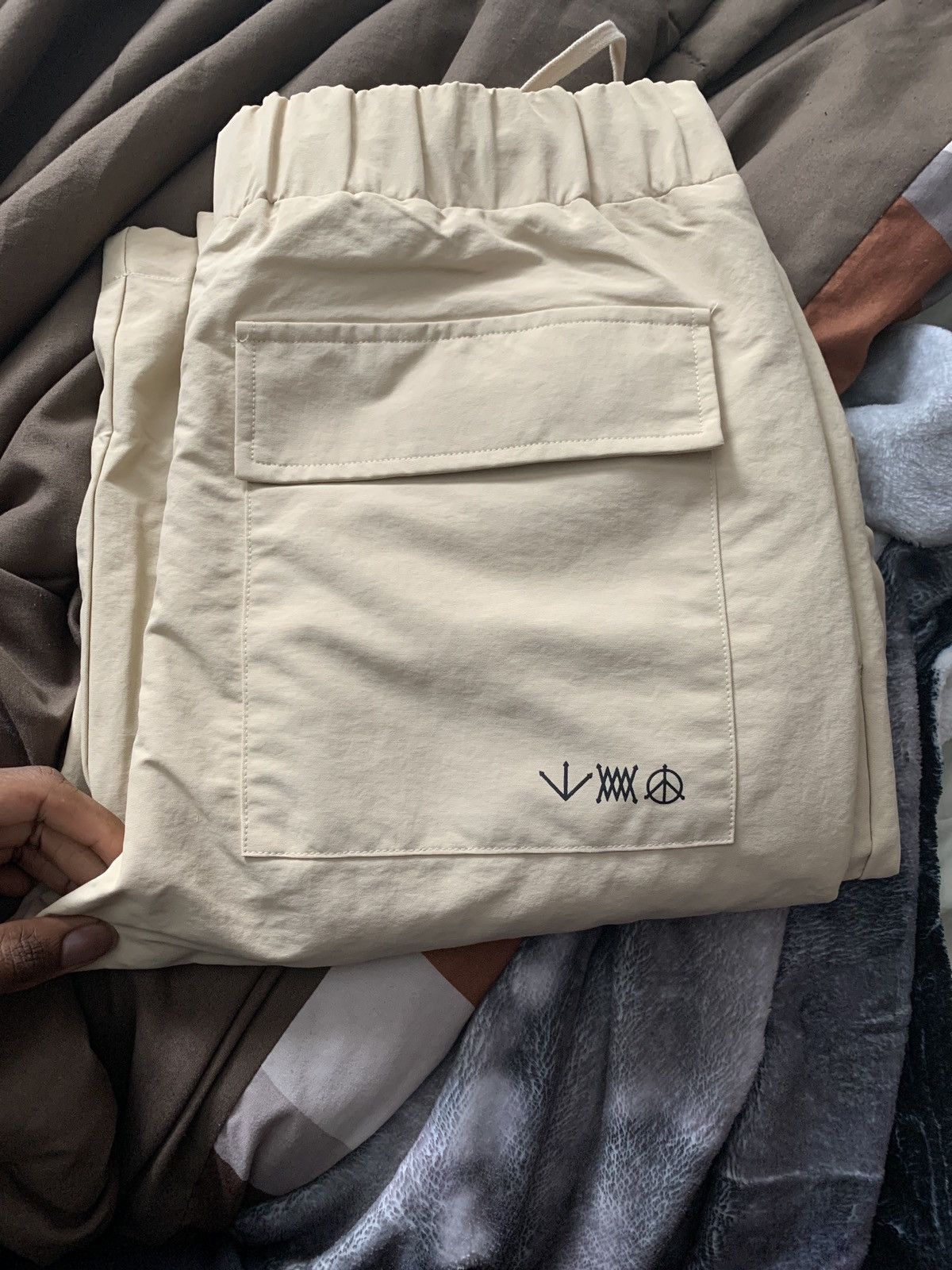 jacov WHOISJACOV “BONE” SIX POCKET CARGO PANTS SIZE LARGE Size US 34 / EU 50 - 4 Thumbnail