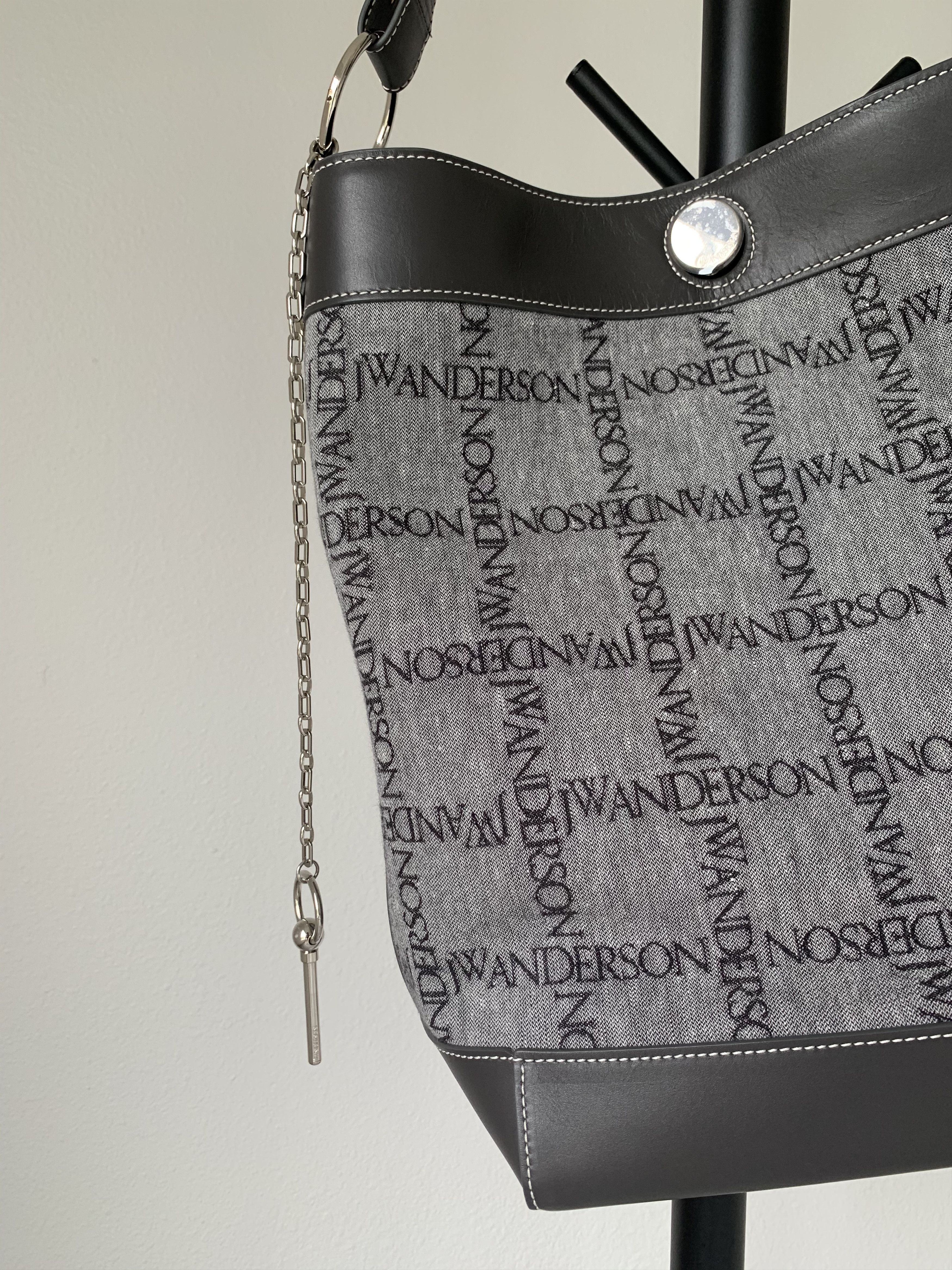 JW Anderson Large Black Logo Grid Keyts Tote Size ONE SIZE - 8 Thumbnail