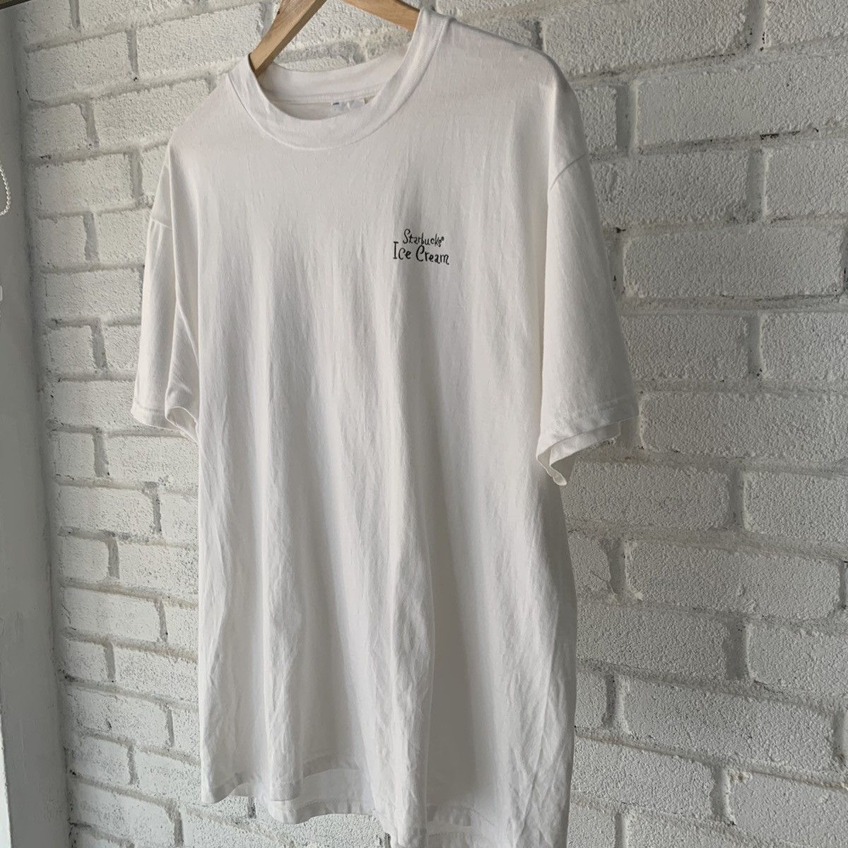 Vintage Starbucks Ice Cream Promo Tee Size US L / EU 52-54 / 3 - 4 Thumbnail