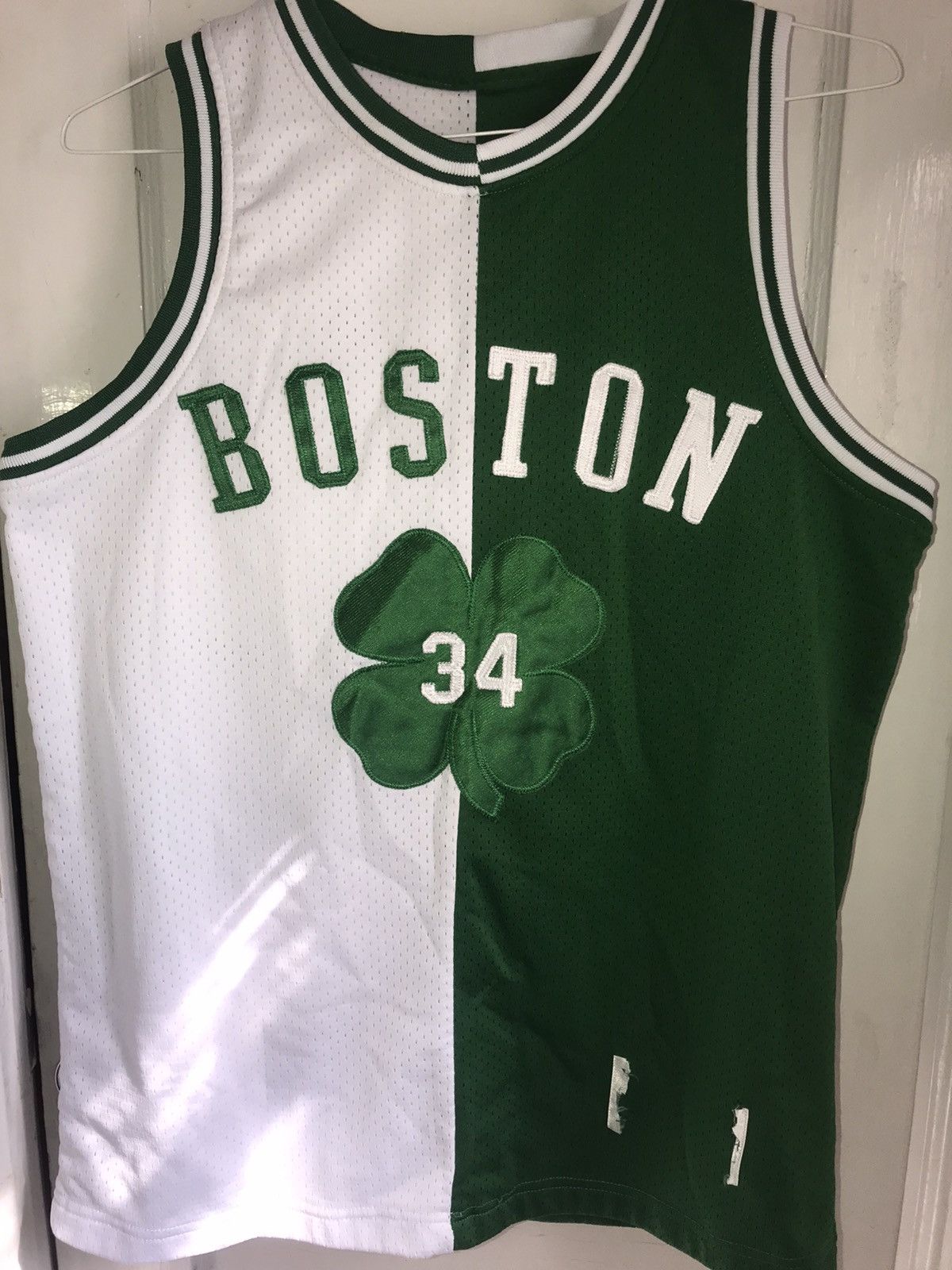 希少 NBAユニフォーム Boston Celtics Paul Pierce s-l400.jpg