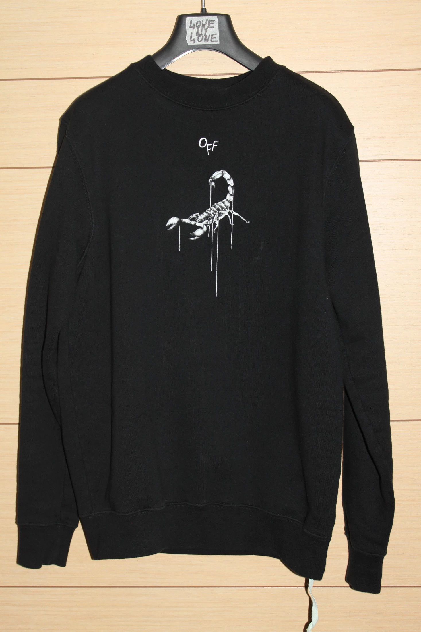 Off-White Off-White Othelo's Scorpion Crew Black rare Size US XS / EU 42 / 0 - 9 Thumbnail