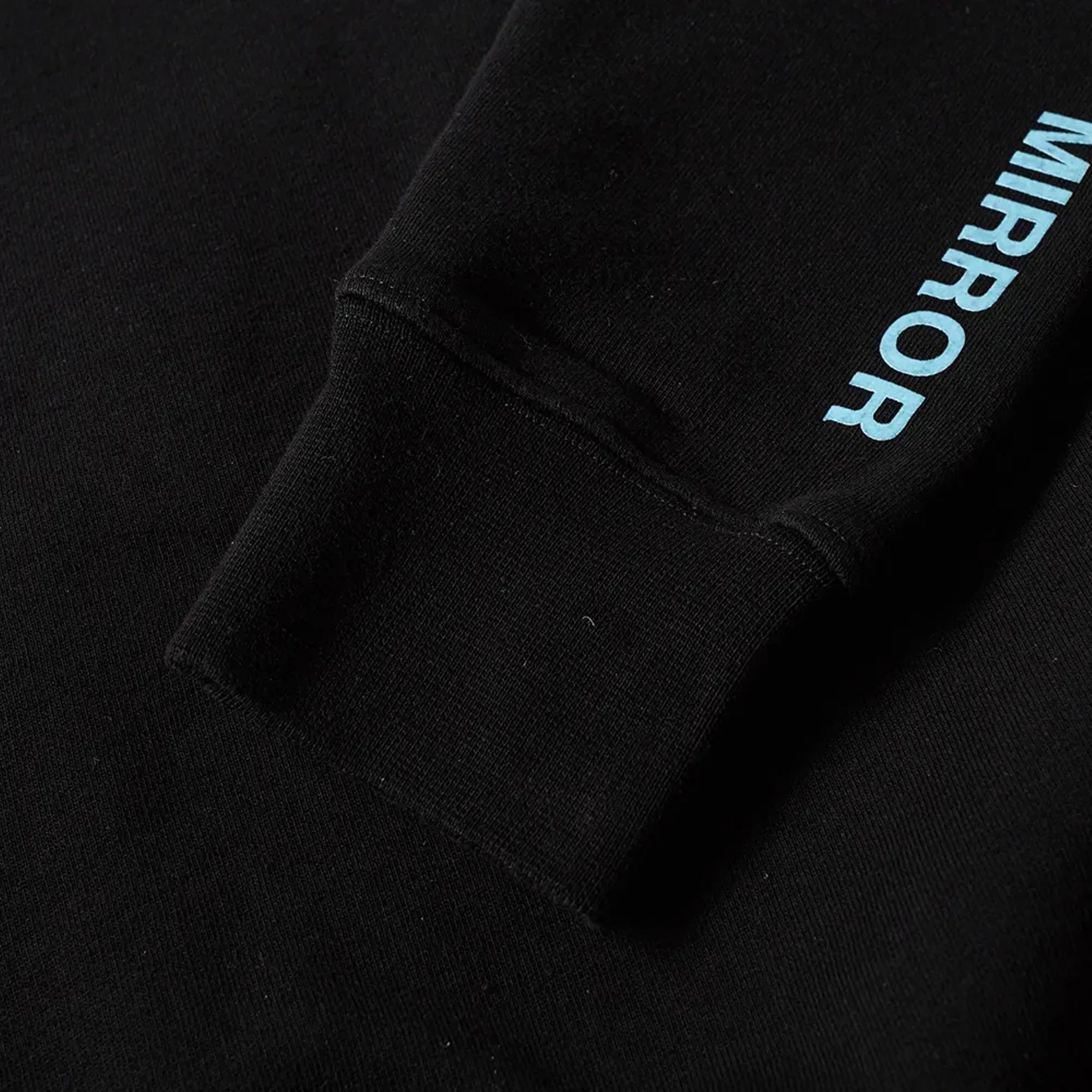 Off-White Off-White Othelo's Scorpion Crew Black rare Size US XS / EU 42 / 0 - 6 Thumbnail
