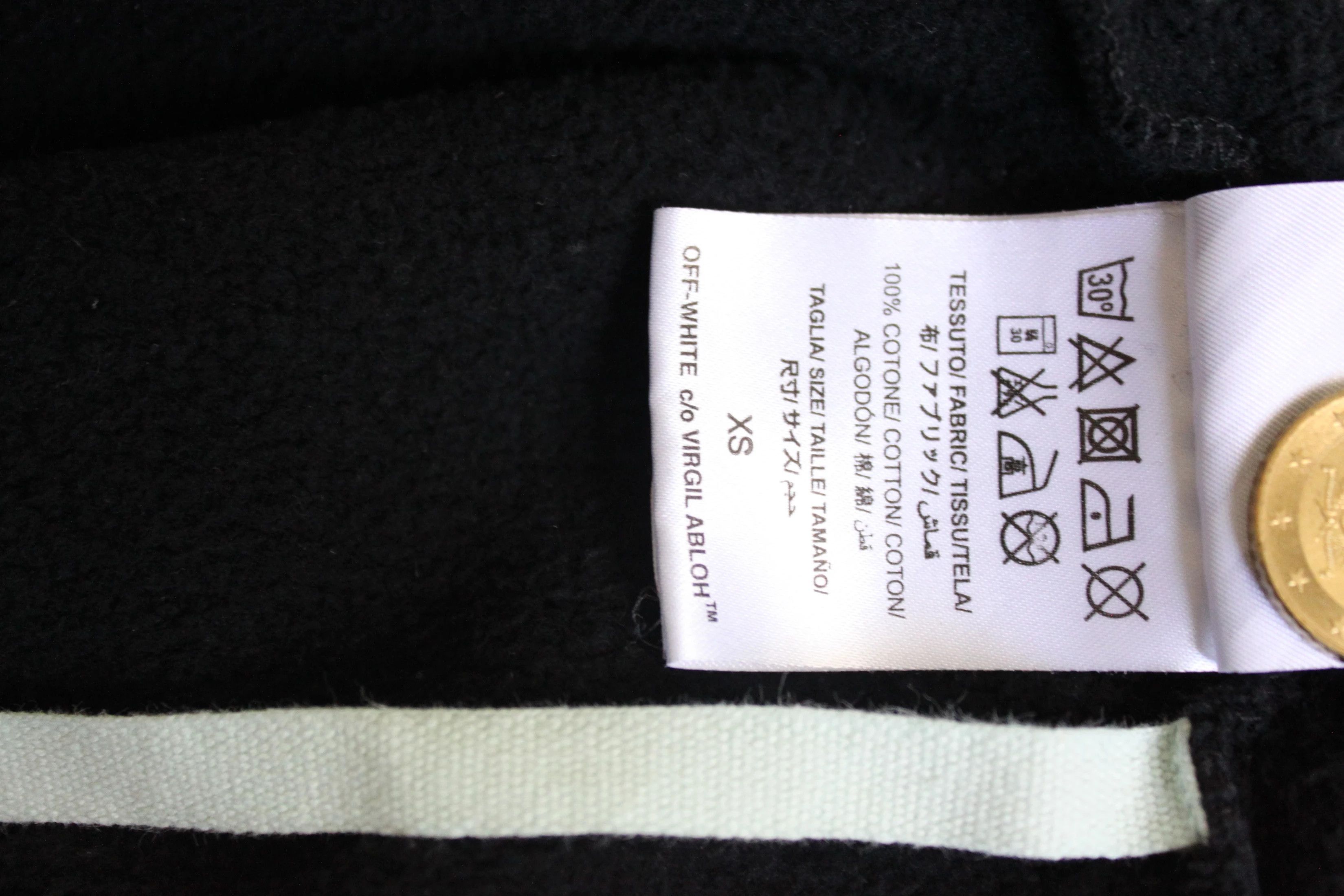Off-White Off-White Othelo's Scorpion Crew Black rare Size US XS / EU 42 / 0 - 15 Thumbnail