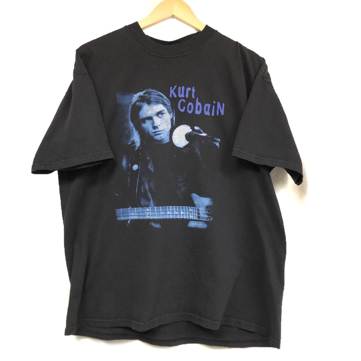 Band Tees × Kurt Cobain × Vintage Vintage 2003 Kurt Cobain End of 