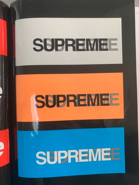 Supreme Supreme Relax Magazine from 2000, all stickers intact. Size ONE SIZE - 2 Preview