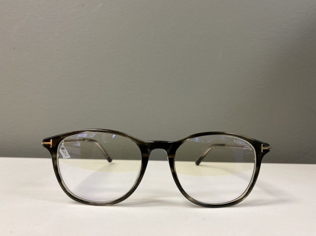 NEW Tom Ford TF5553 Grey Round Glasses