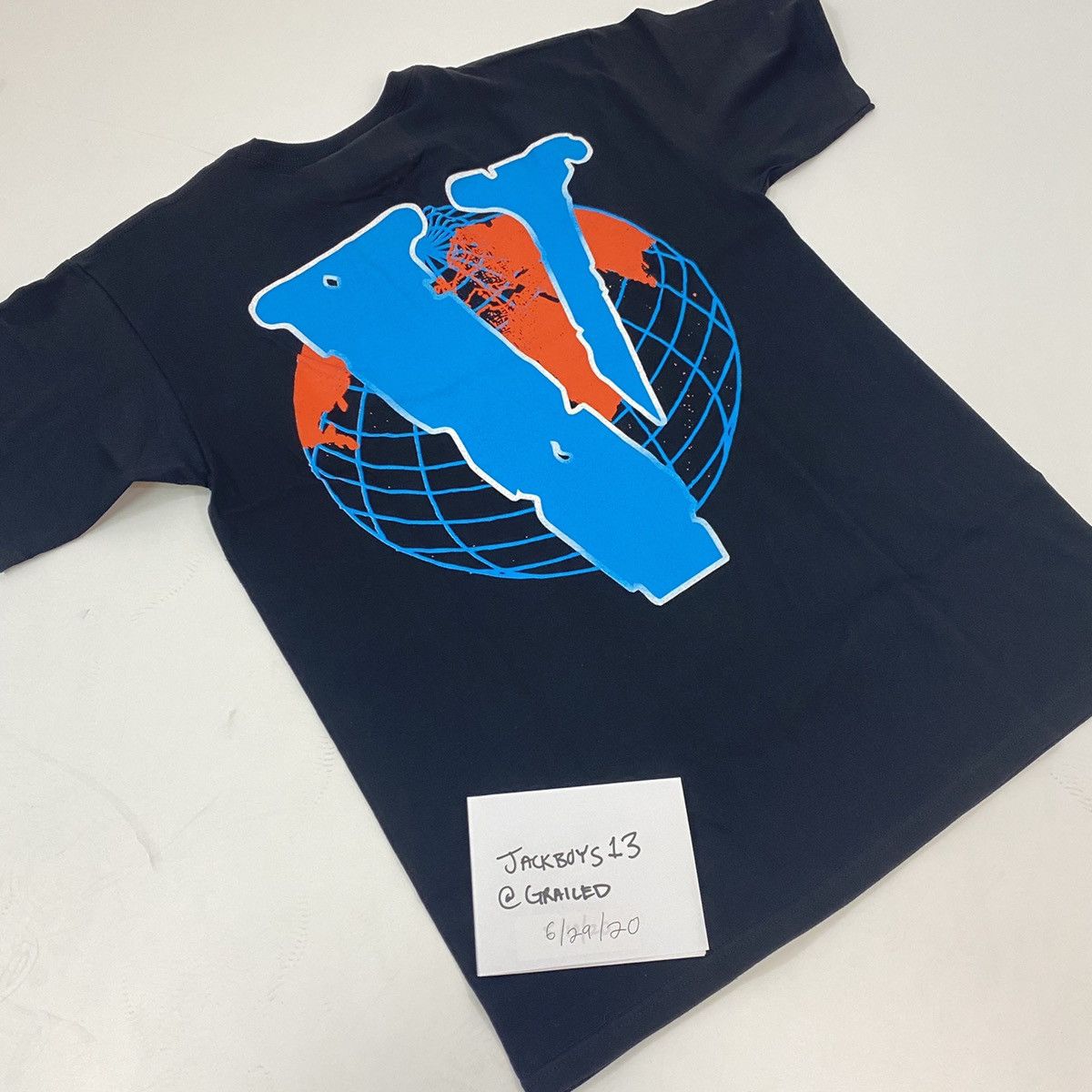 999 Club × Vlone Juice World VWRLD Globe Tee XLARGE Size US XL / EU 56 / 4 - 1 Thumbnail