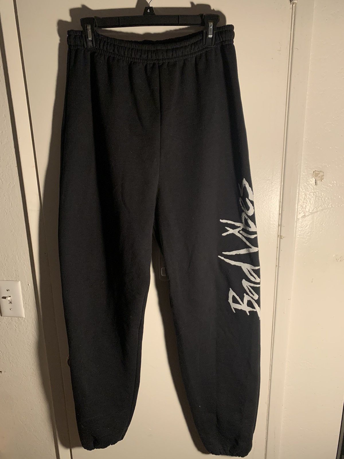 Gildan XXXTENTACION Bad Vibes Forever Sweats Large Size US 32 / EU 48 - 1 Thumbnail