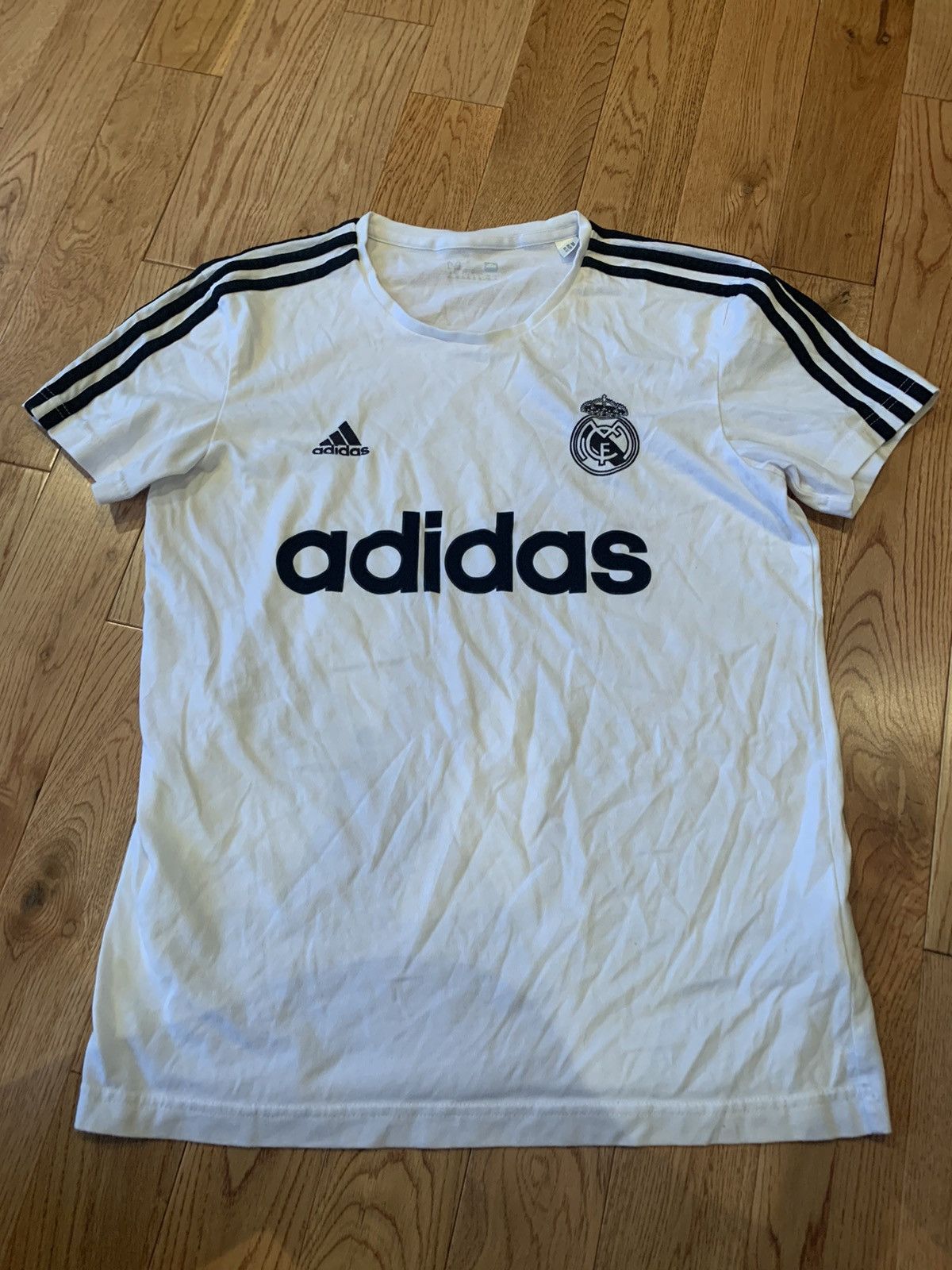 Adidas Adidas Real Madrid t shirt Size US M / EU 48-50 / 2 - 1 Thumbnail
