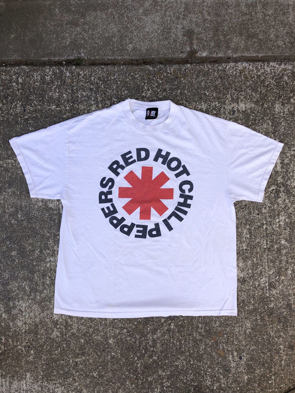 Vintage 90s Red Hot Chili Peppers Giant Tag Vintage Band Tee Shirt