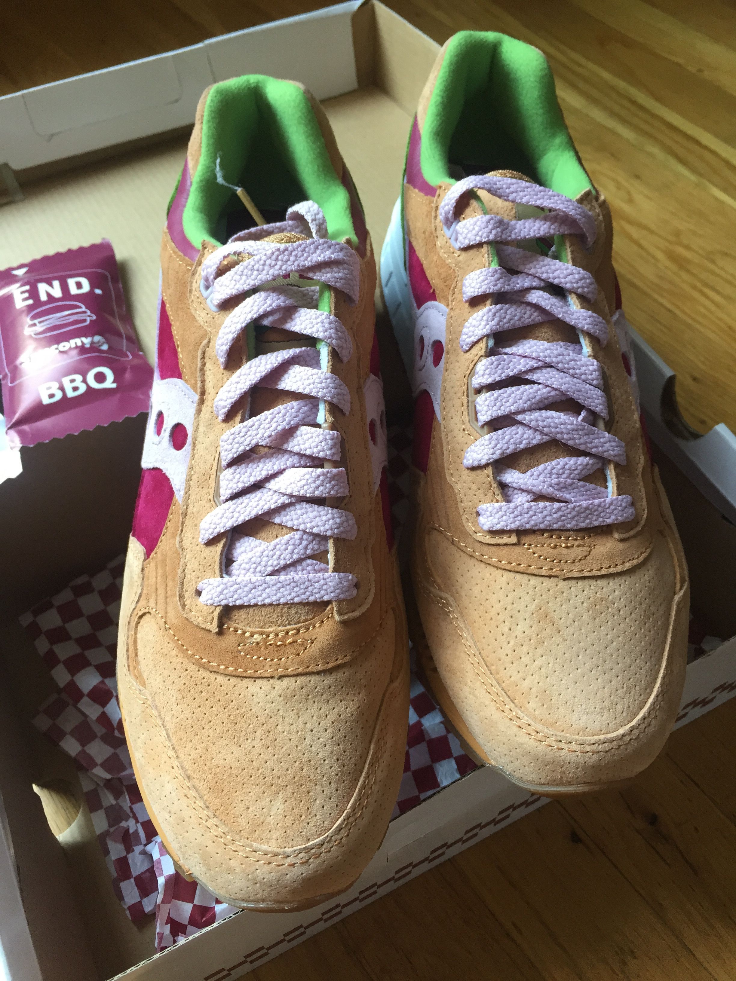 END. X SAUCONY SHADOW 5000