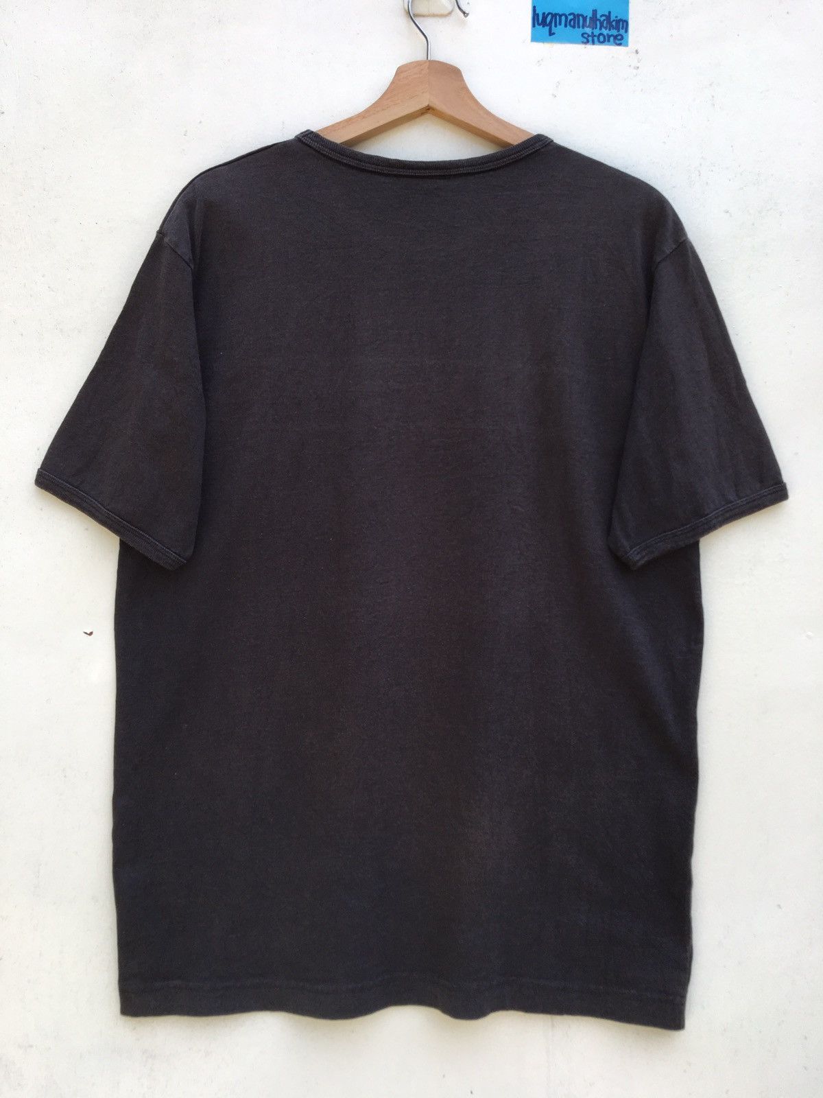 Nike Vintage Nike Swoosh Tshirt Size Large Size US XL / EU 56 / 4 - 5 Thumbnail