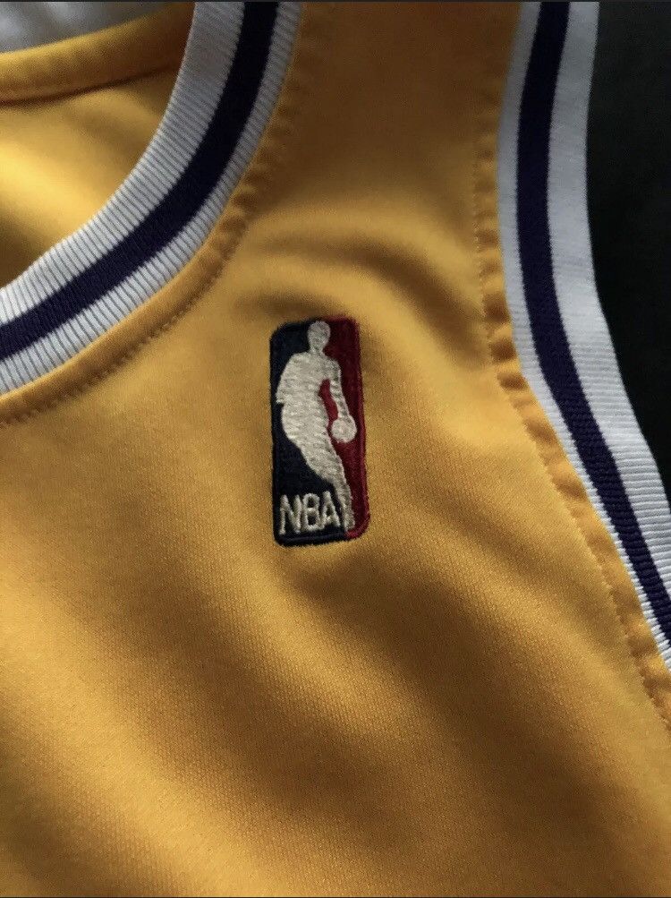 Vintage Magic Johnson Lakers Jersey 79-80 Rookie Size US XL / EU 56 / 4 - 7 Thumbnail