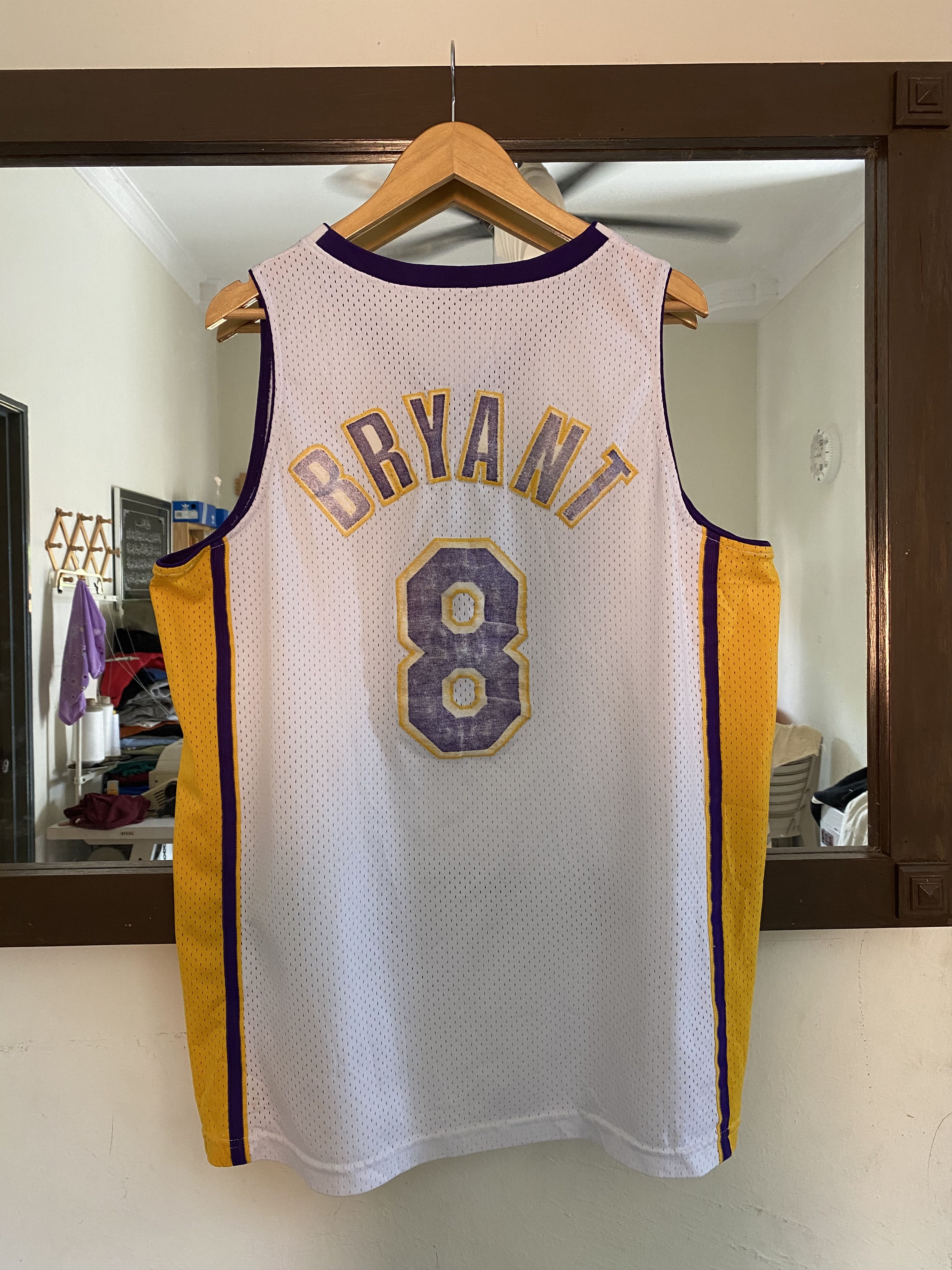 NBA Nike Vintage Tee LA Lakers Bryant 8 Jersey Size US L / EU 52-54 / 3 - 5 Thumbnail