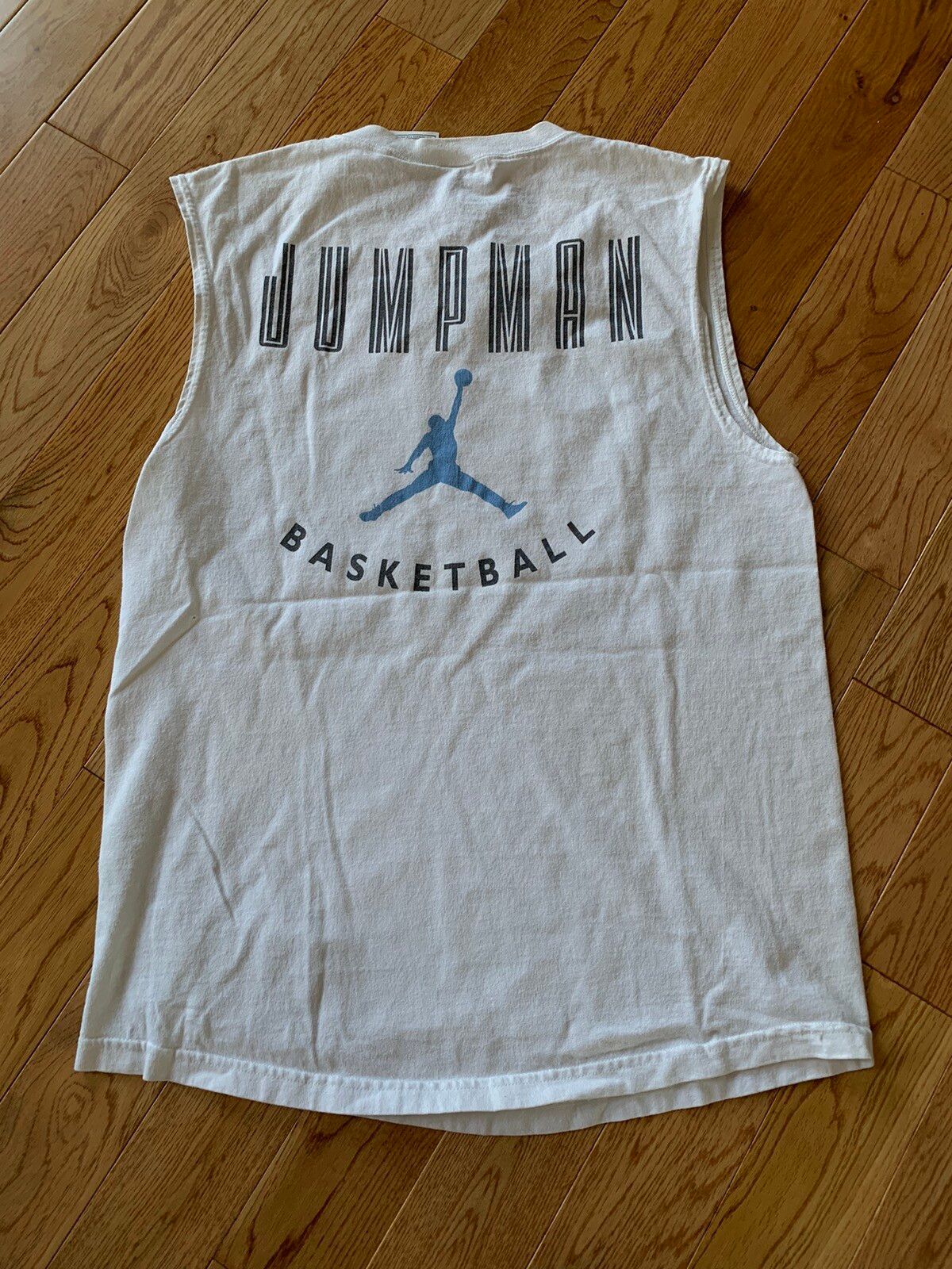Nike Vintage Jordan jumpman nike sleeveless shirt Carolina Size US M / EU 48-50 / 2 - 4 Thumbnail