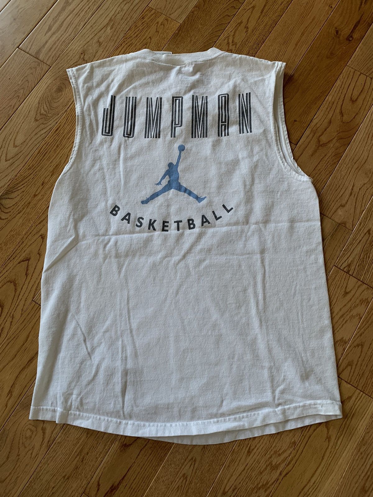 Jordan Brand × Nike × Vintage Vintage Jordan jumpman nike sleeveless shirt Carolina Size US M / EU 48-50 / 2 - 4 Thumbnail