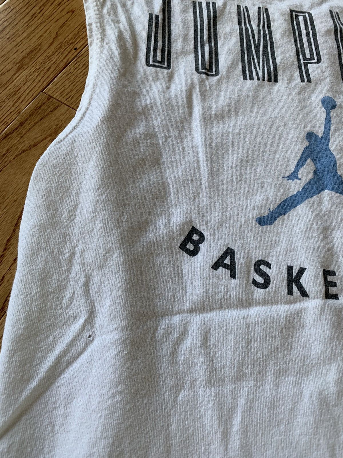 Jordan Brand × Nike × Vintage Vintage Jordan jumpman nike sleeveless shirt Carolina Size US M / EU 48-50 / 2 - 6 Thumbnail