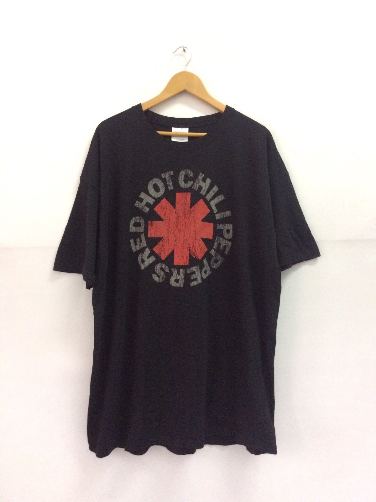 Band Tees × Hanes Vintage Red Hot Chill peppers red band big saiz shirt Size US XXL / EU 58 / 5 - 1 Thumbnail