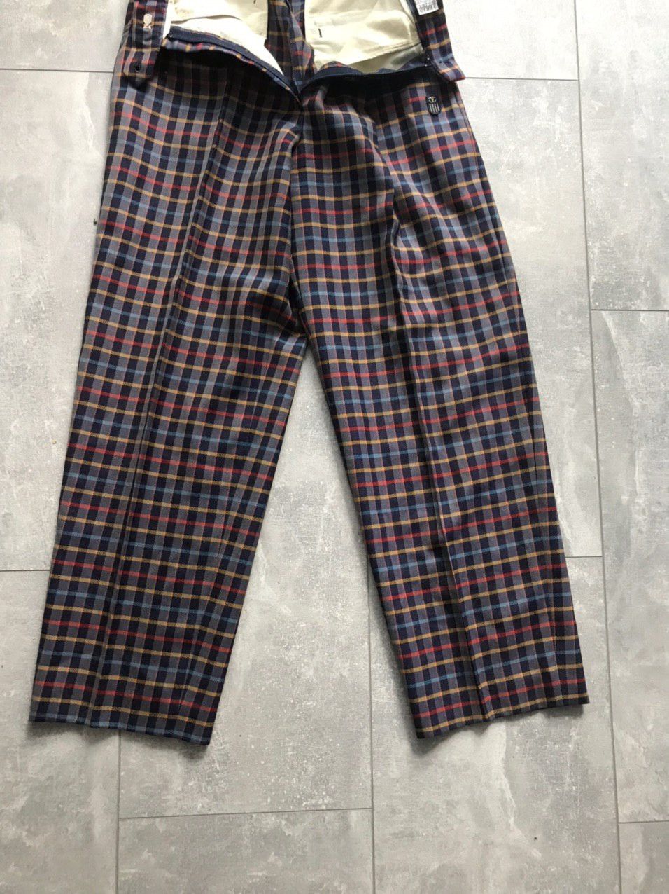 Valentino Valentino vintage sport pants Size 28" / US 6 / IT 42 - 1 Thumbnail