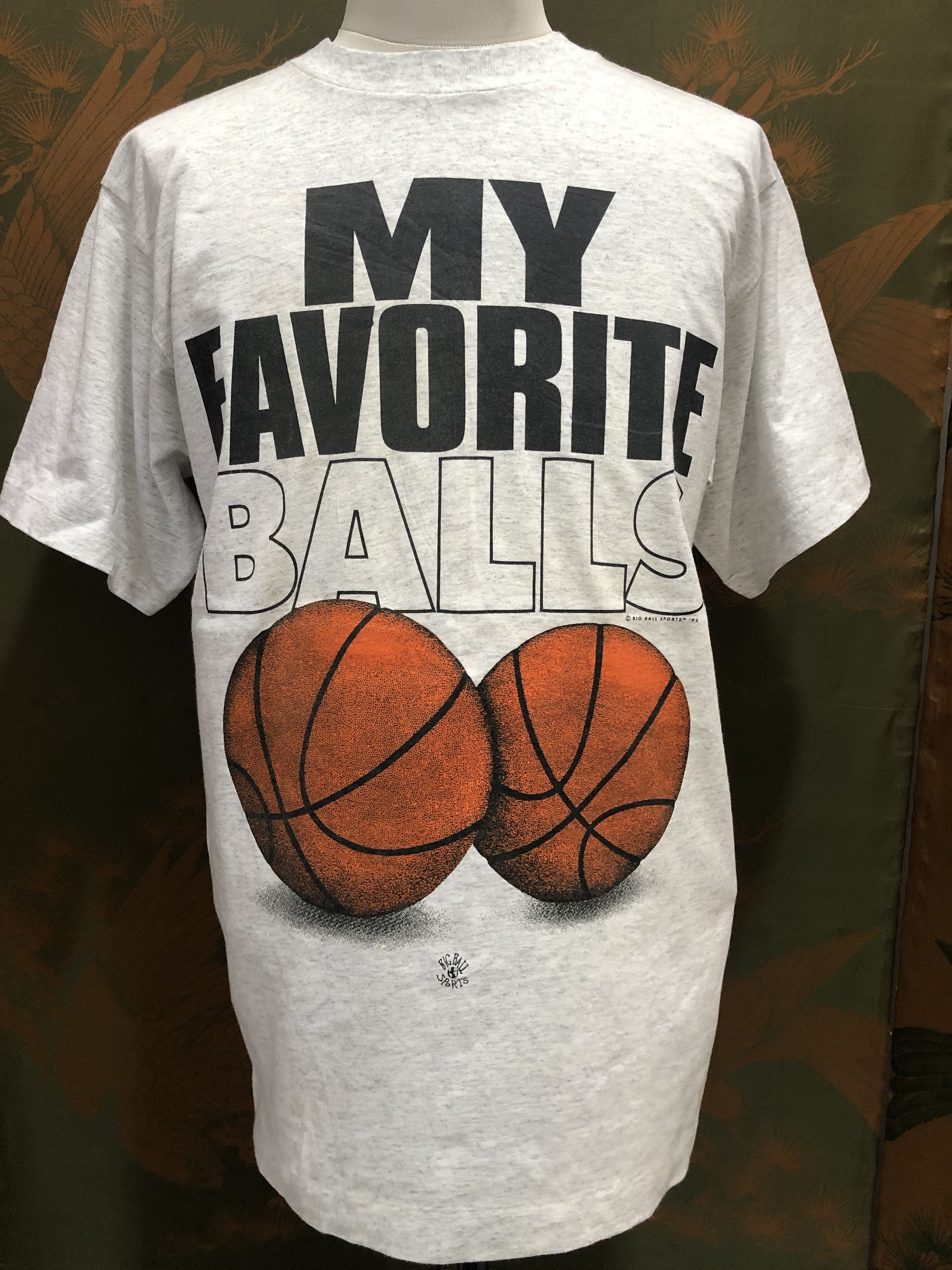 Vintage Vintage 90s Basketball Tshirt Size US M / EU 48-50 / 2 - 1 Thumbnail