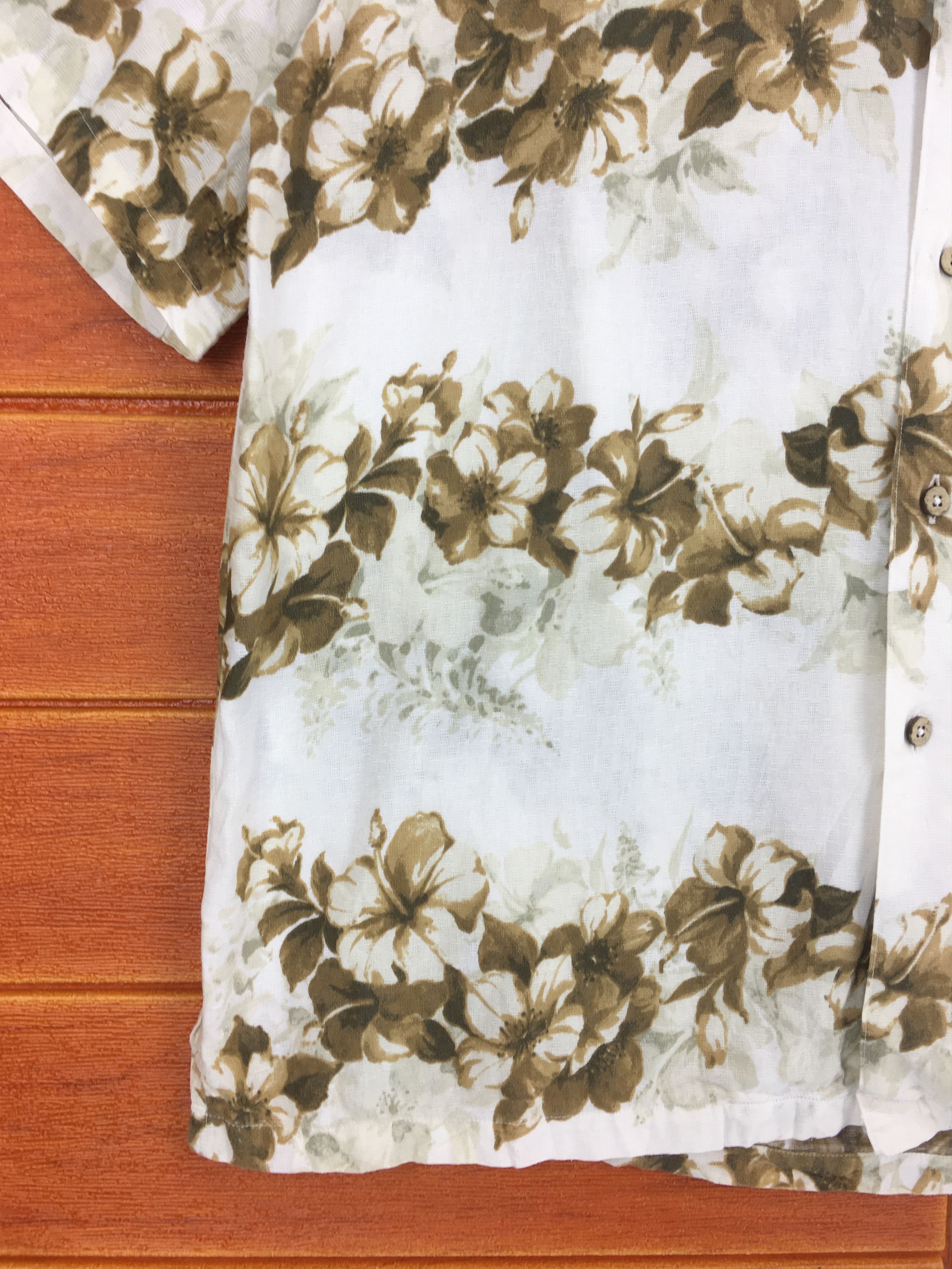 Japanese Brand Vintage Japanese Hawaiian EMERALD ISLAND Flowers Shirt Size US L / EU 52-54 / 3 - 3 Thumbnail