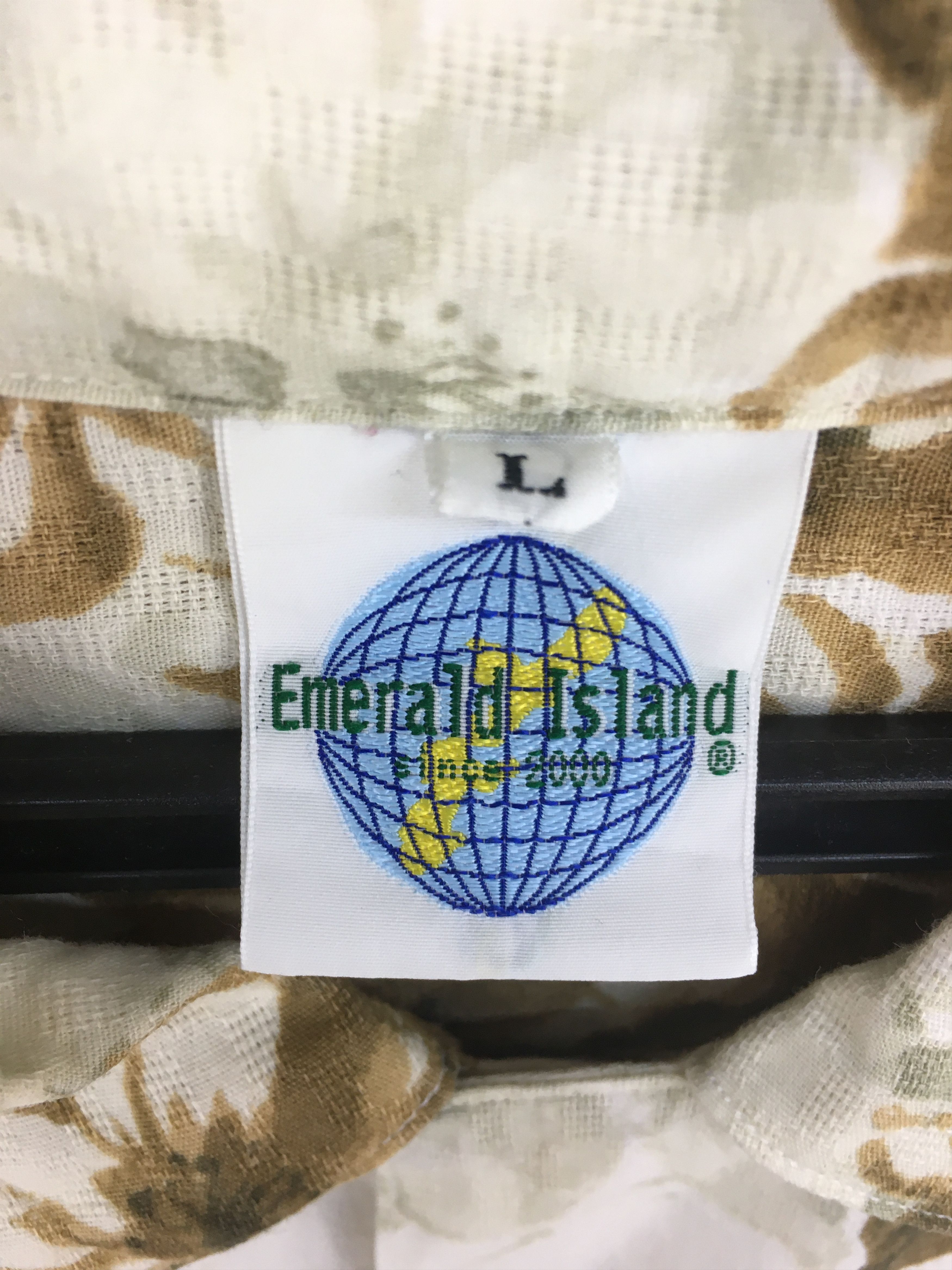 Japanese Brand Vintage Japanese Hawaiian EMERALD ISLAND Flowers Shirt Size US L / EU 52-54 / 3 - 6 Thumbnail