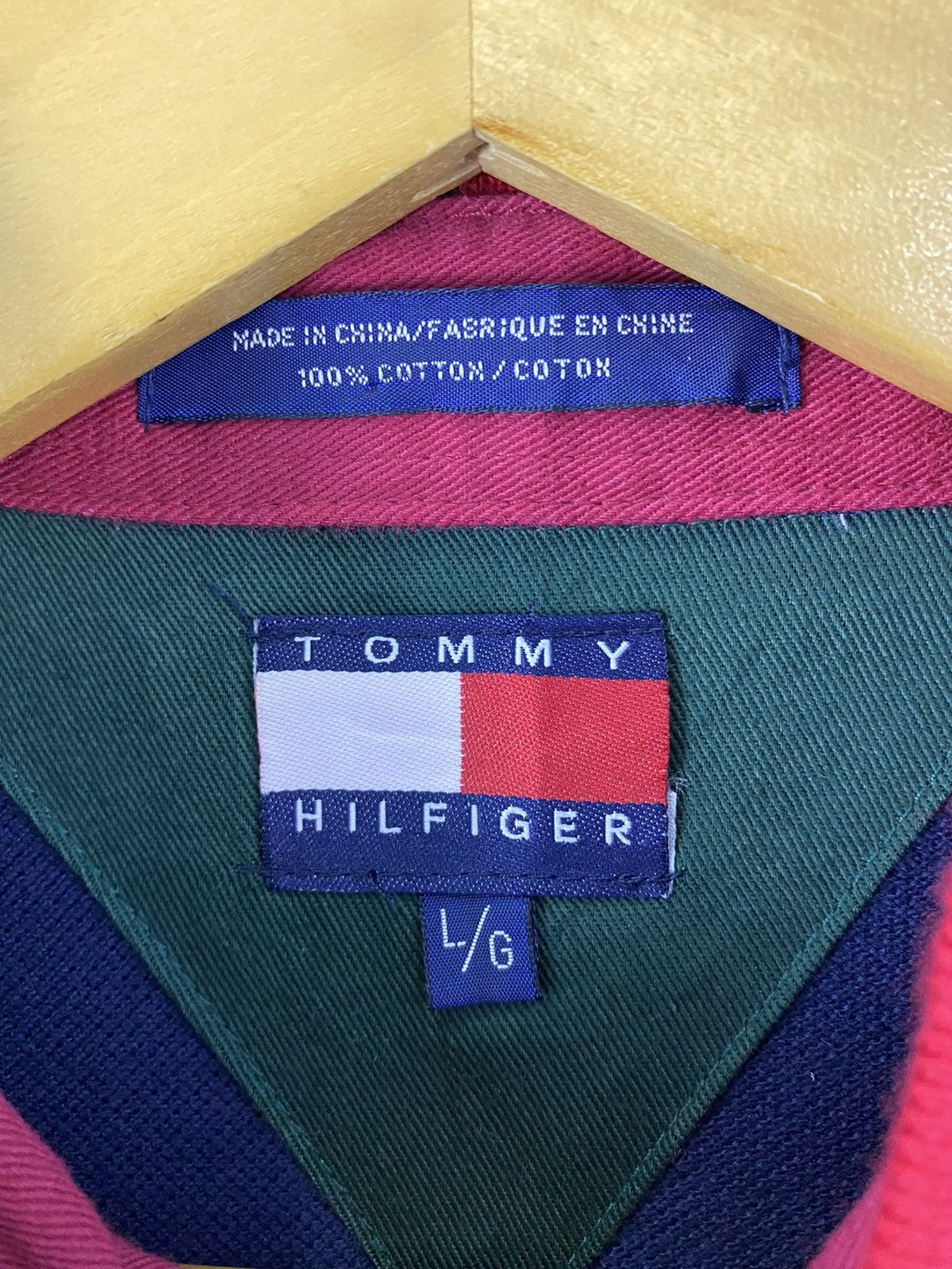 Tommy Hilfiger vintage 90s TOMMY HILFIGER big logo colourblock t-shirts Size US L / EU 52-54 / 3 - 6 Thumbnail