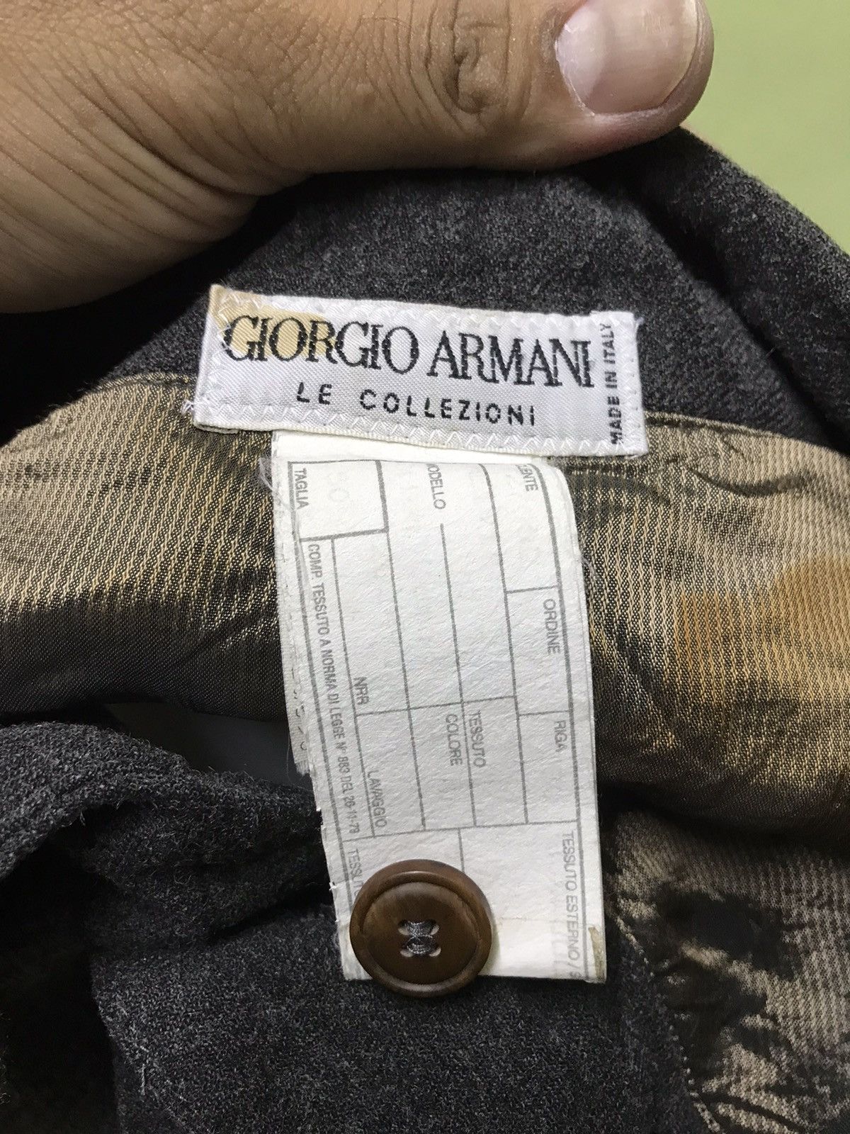 Giorgio Armani 🔥🔥STEALS♥️♥️!!!GIORGIO ARMANI VEST VINTAGE Size 36S - 9 Thumbnail