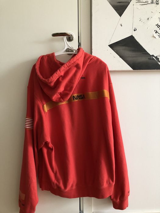 Heron preston nasa hoodie hot sale red